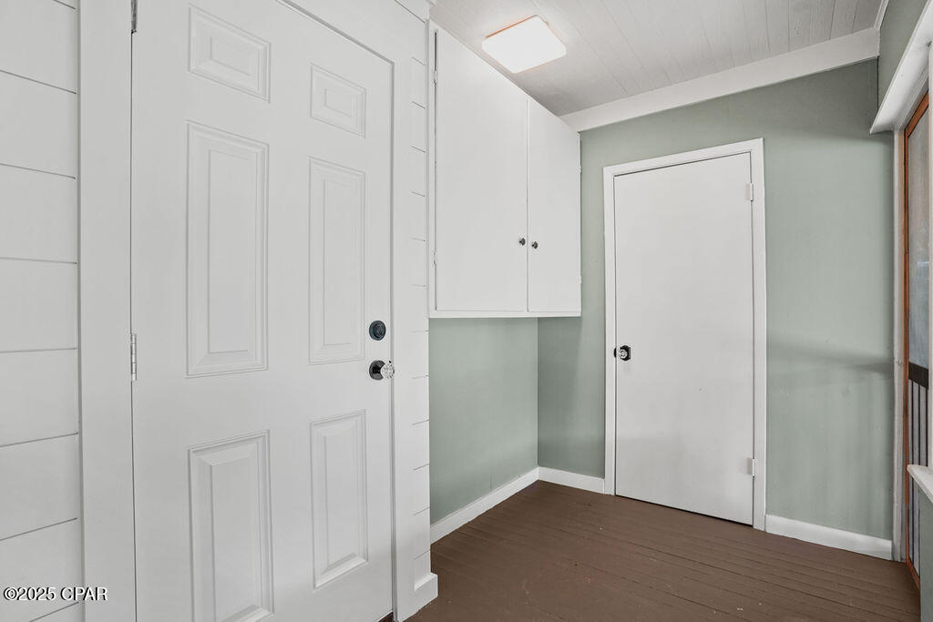 2994 Jefferson Street