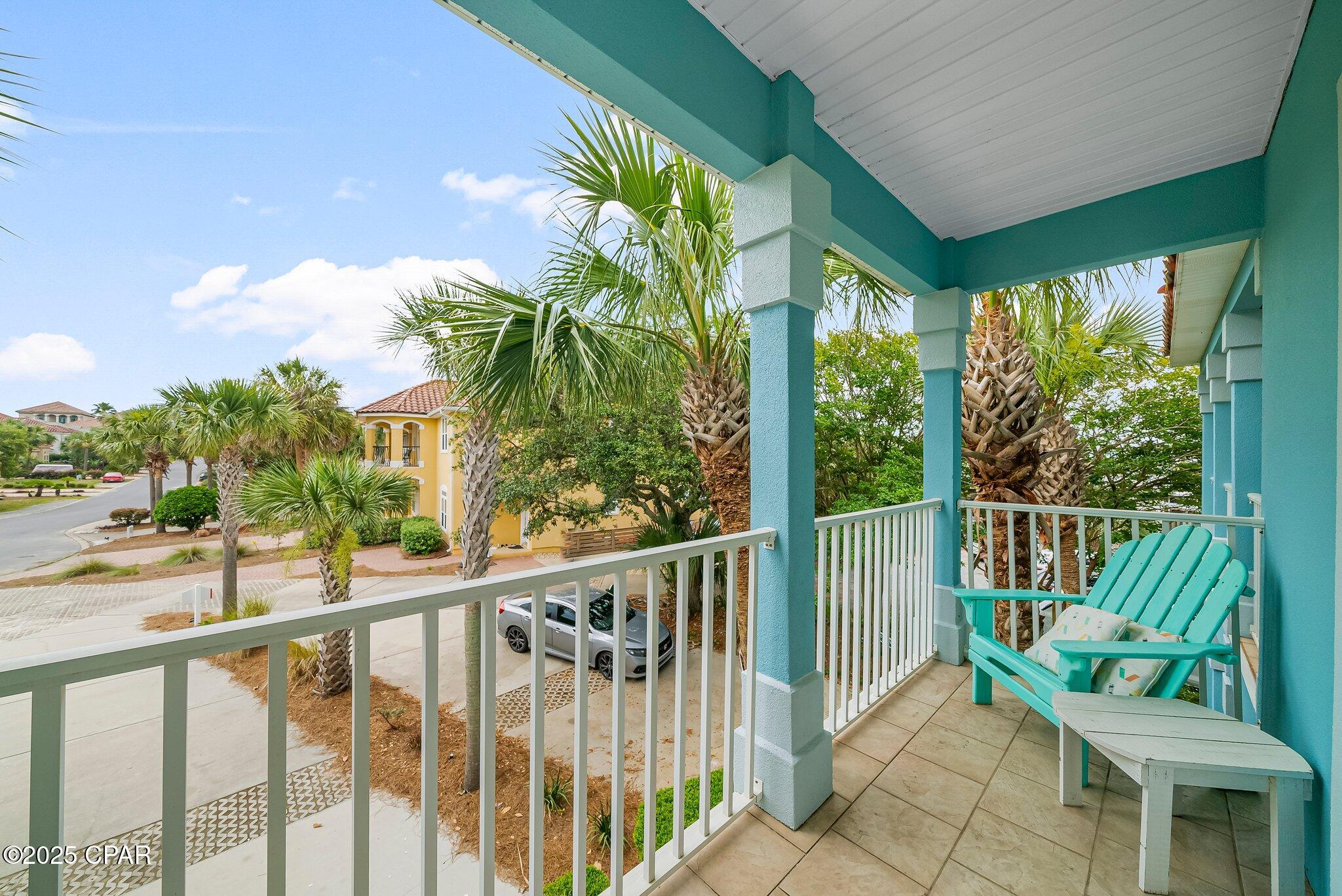415 La Valencia Circle