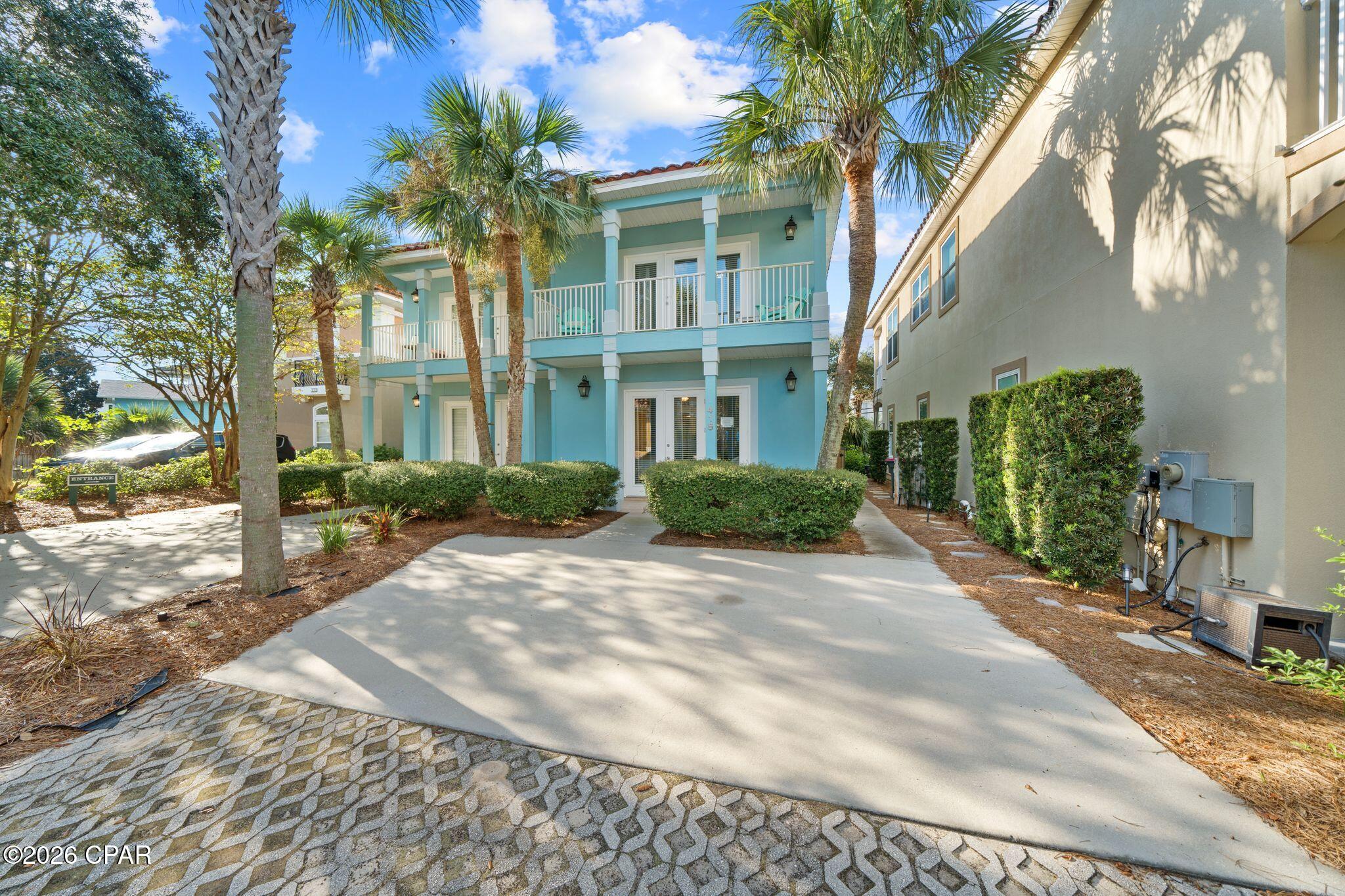 415 La Valencia Circle