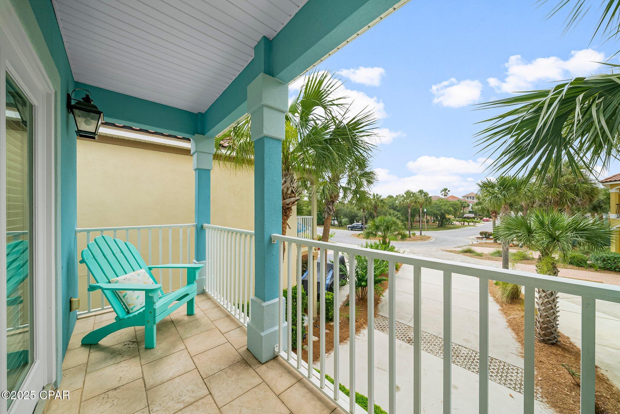 415 La Valencia Circle
