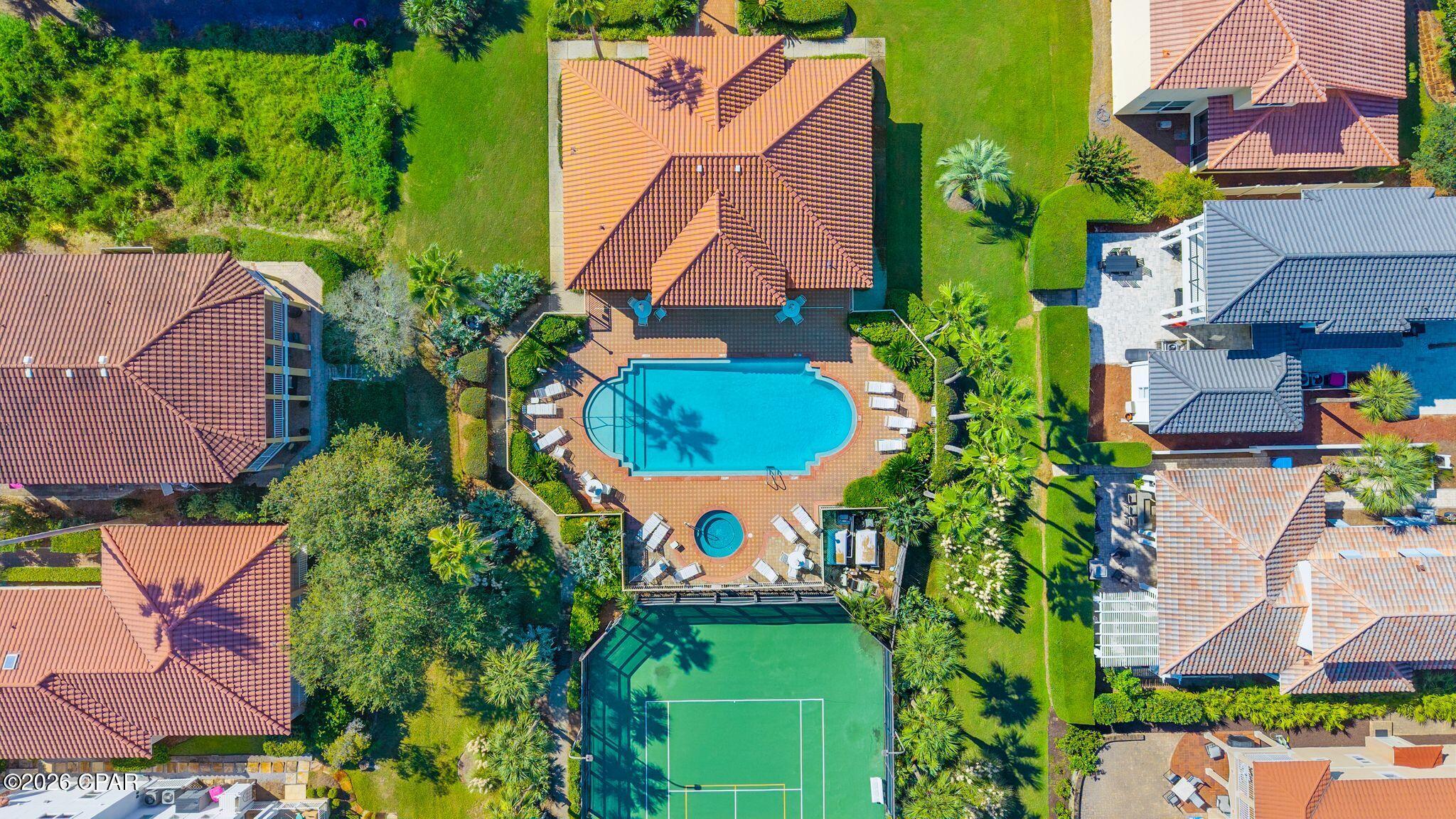 415 La Valencia Circle