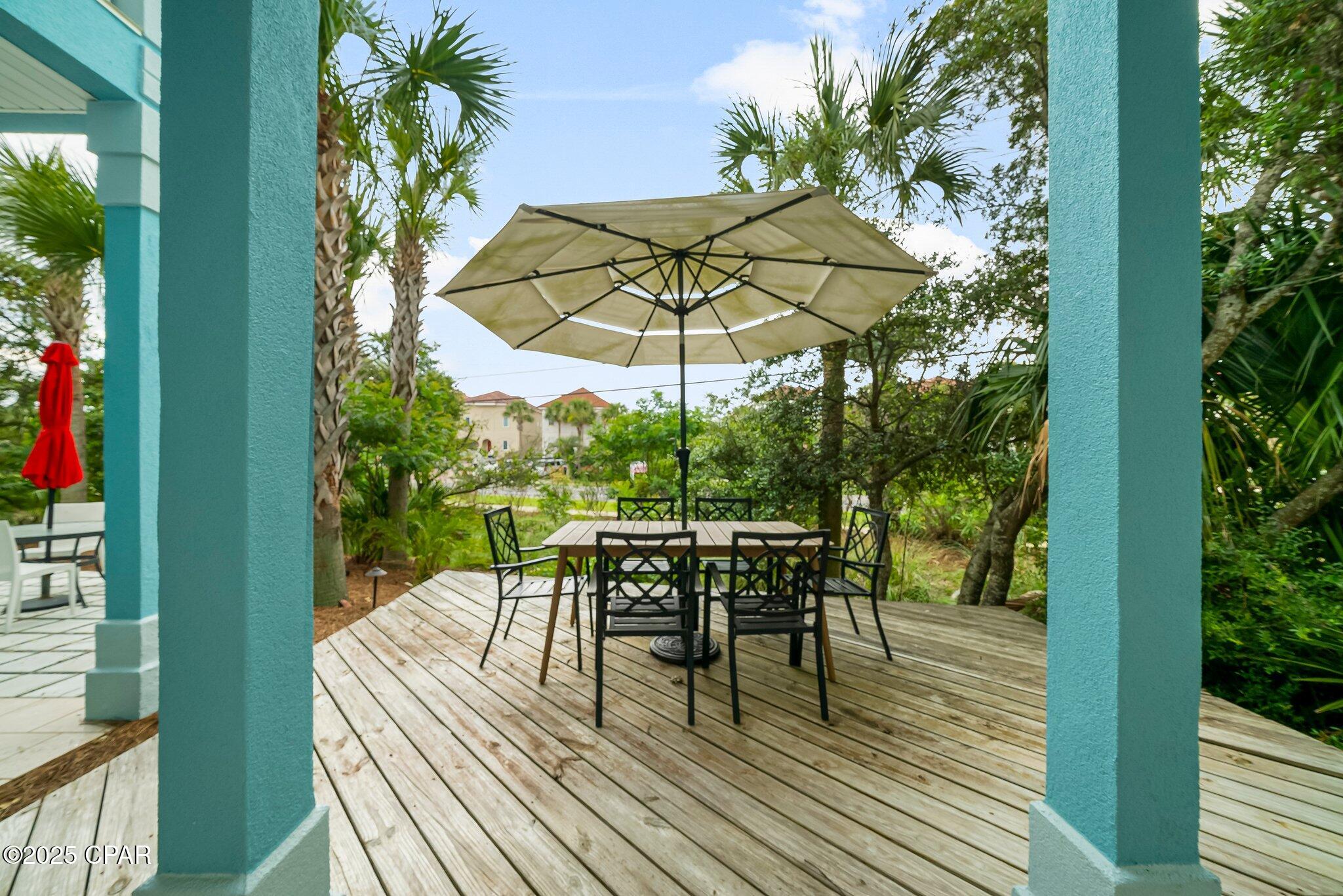 415 La Valencia Circle