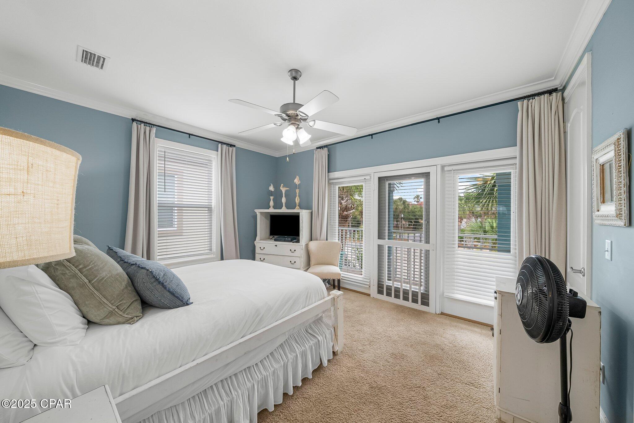 415 La Valencia Circle