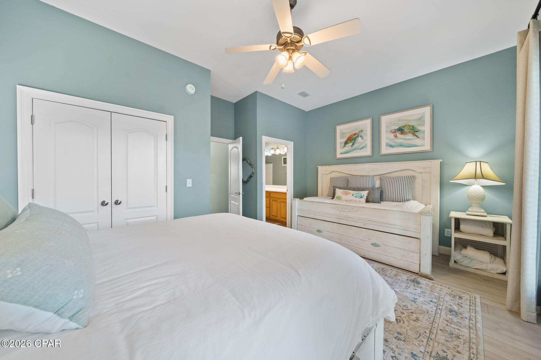415 La Valencia Circle
