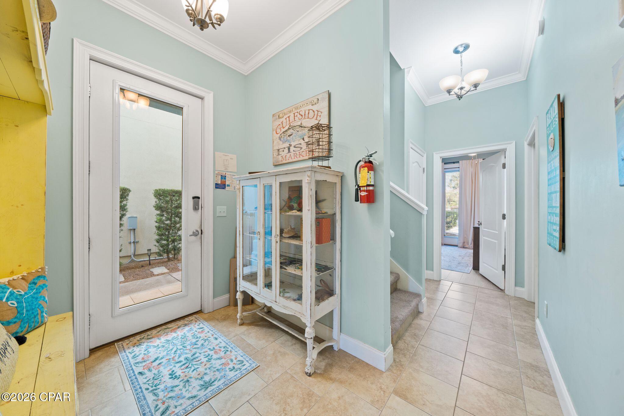415 La Valencia Circle