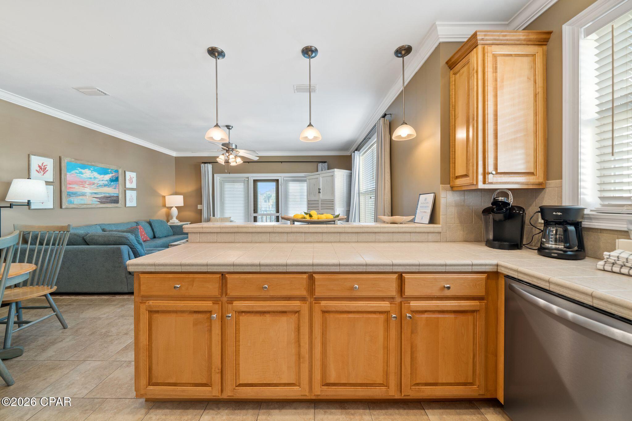 415 La Valencia Circle