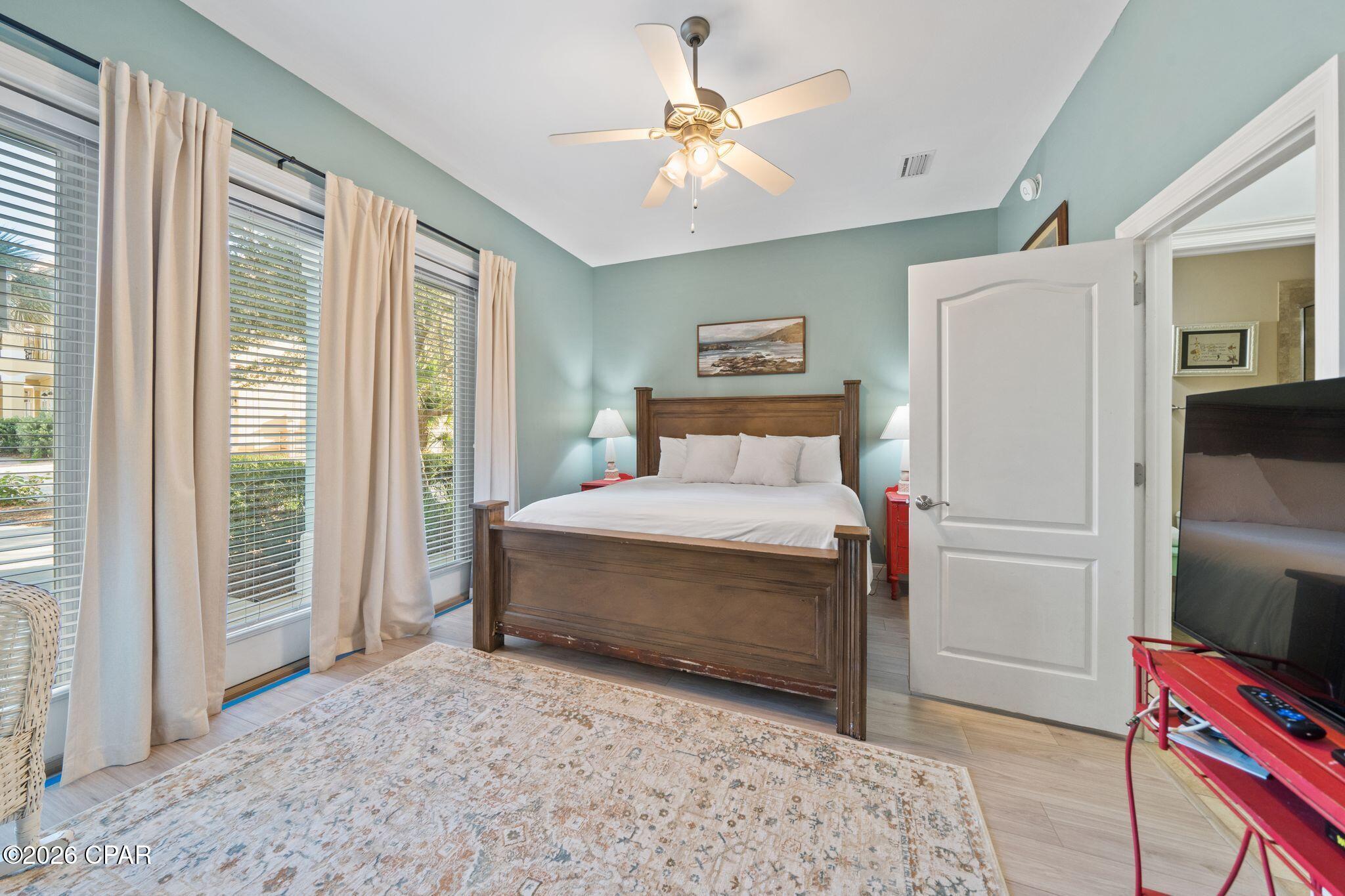 415 La Valencia Circle