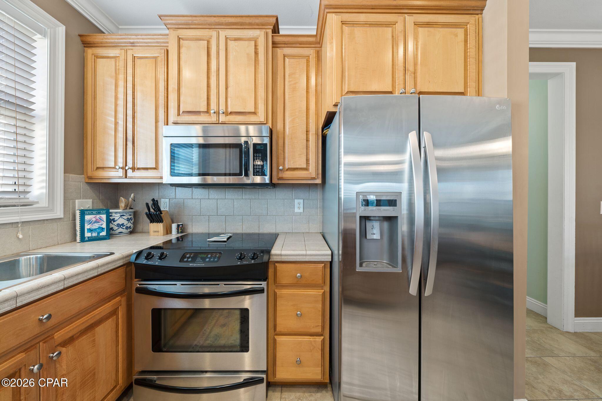 415 La Valencia Circle