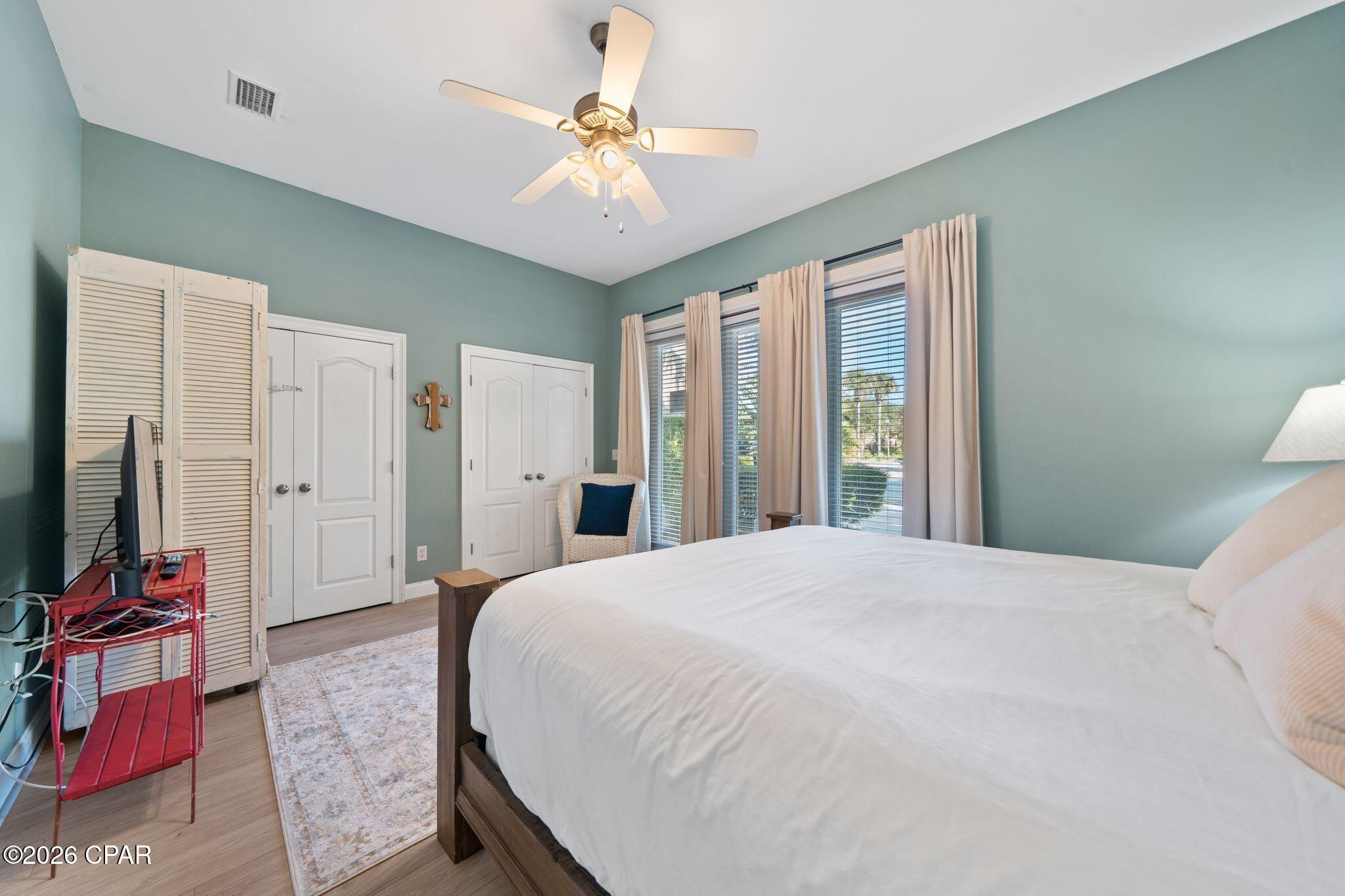415 La Valencia Circle