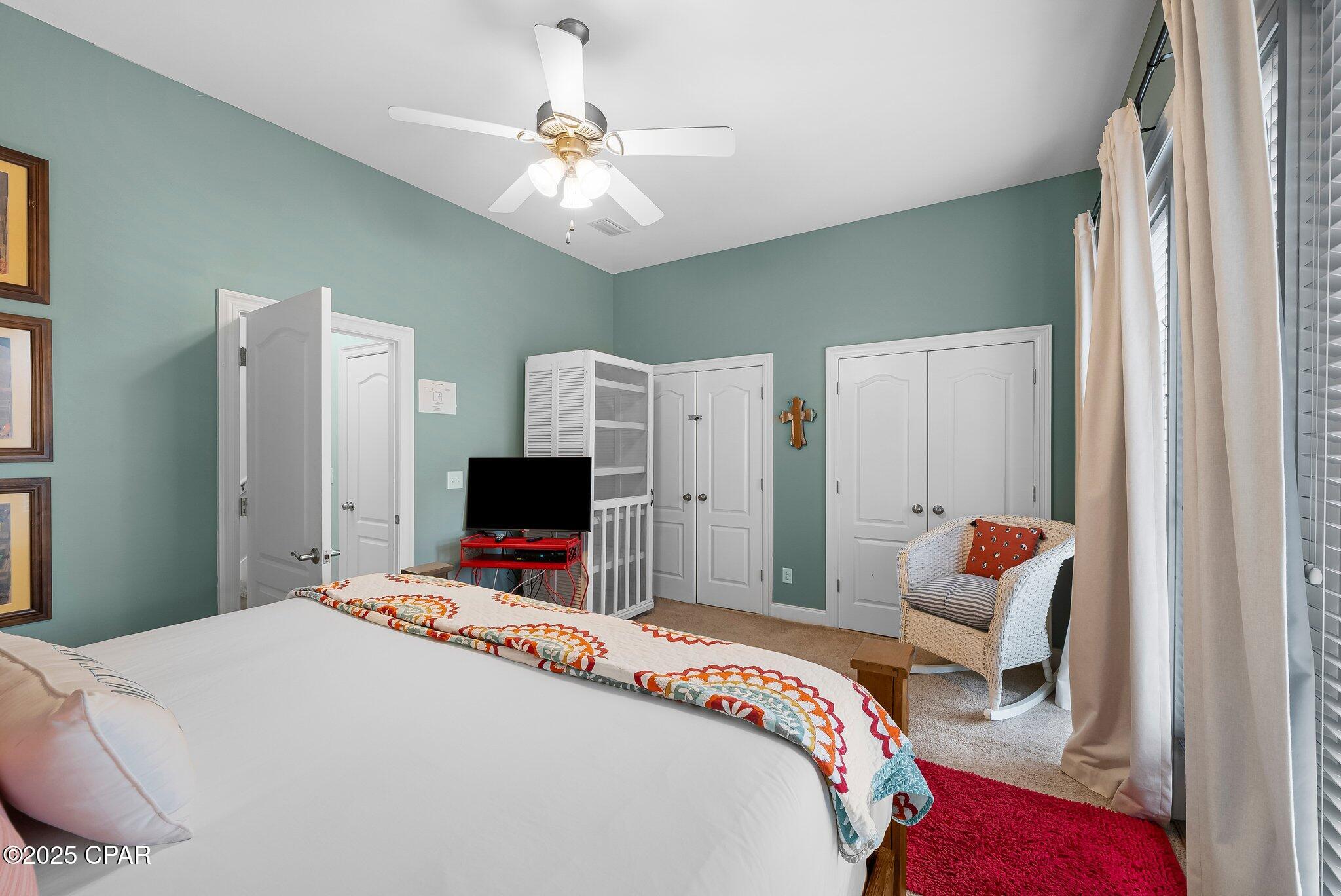 415 La Valencia Circle