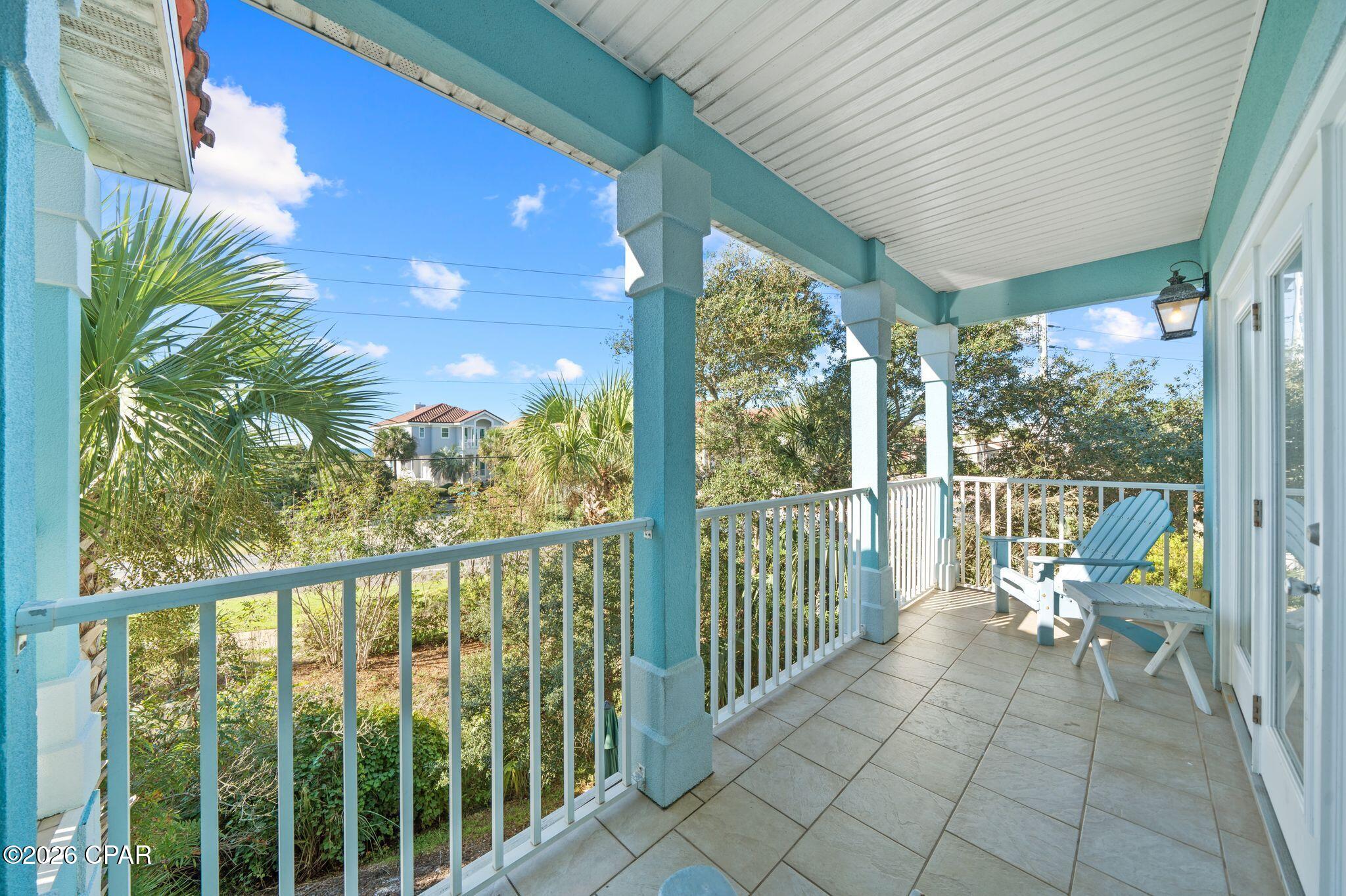 415 La Valencia Circle