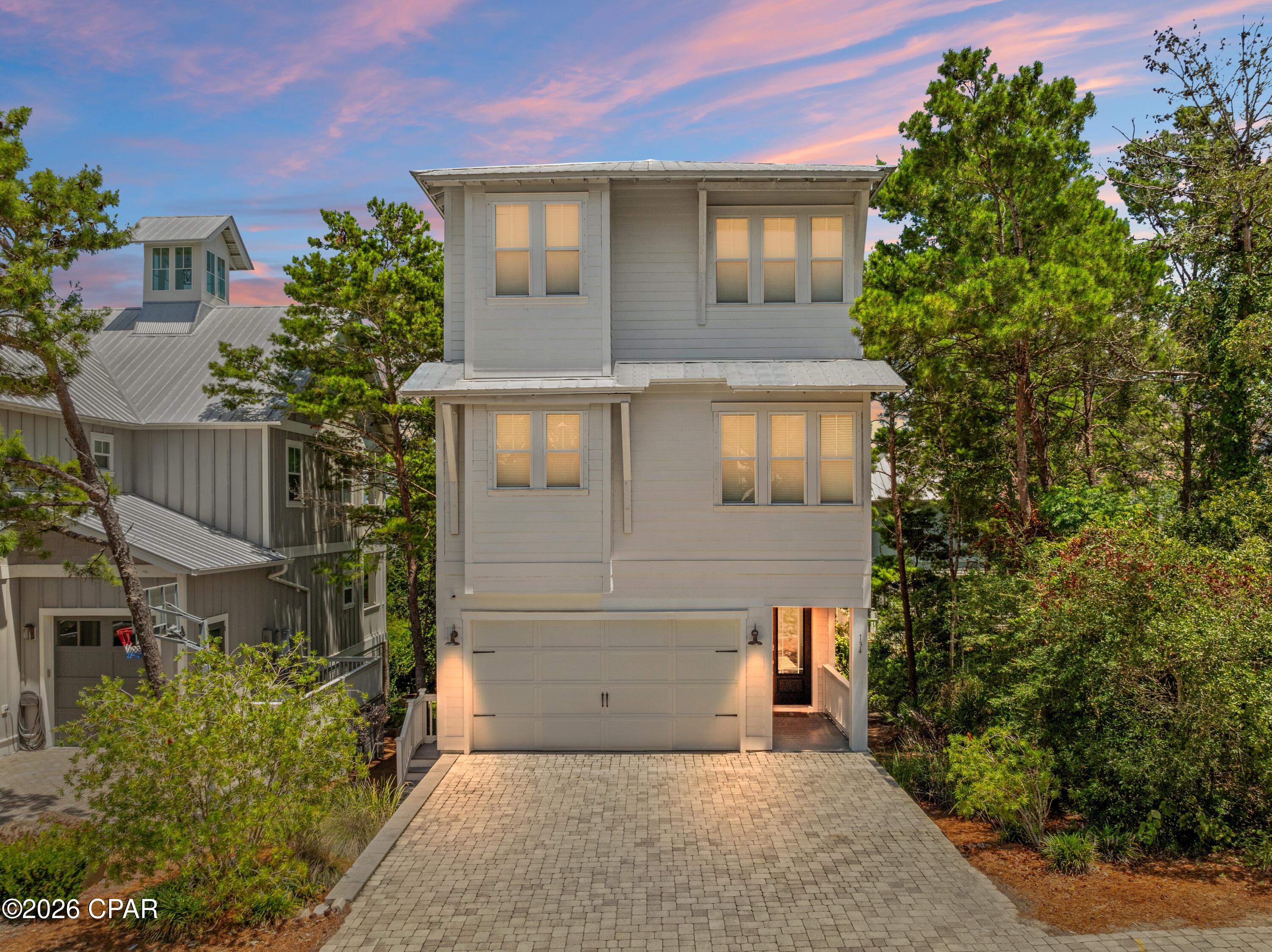 134 Grande Pointe Drive