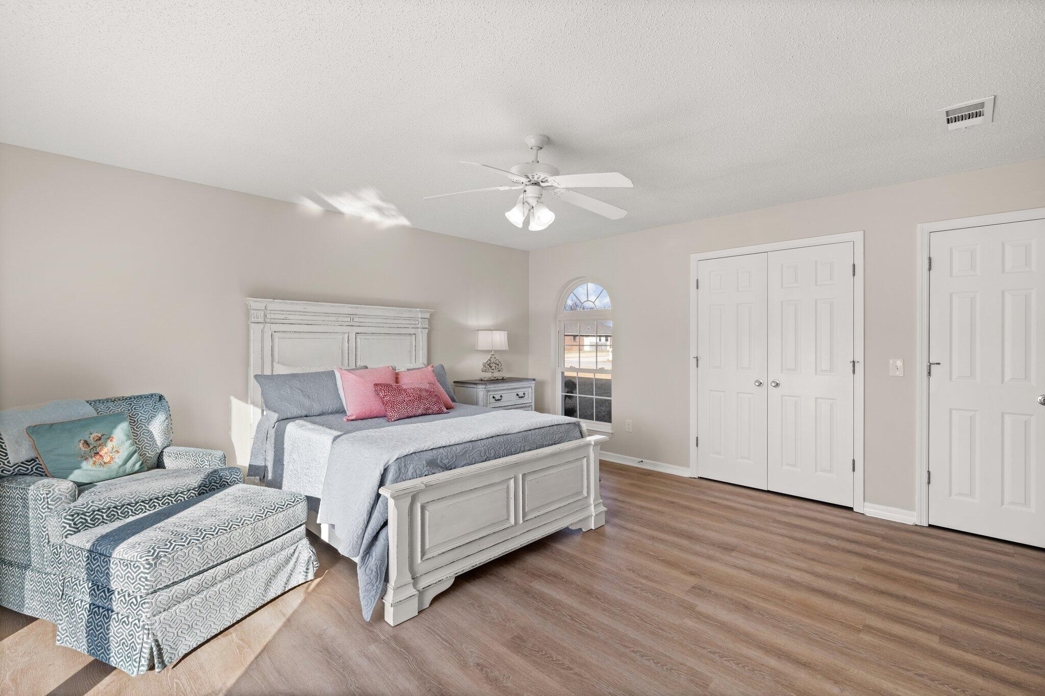 4001 Leeann Circle