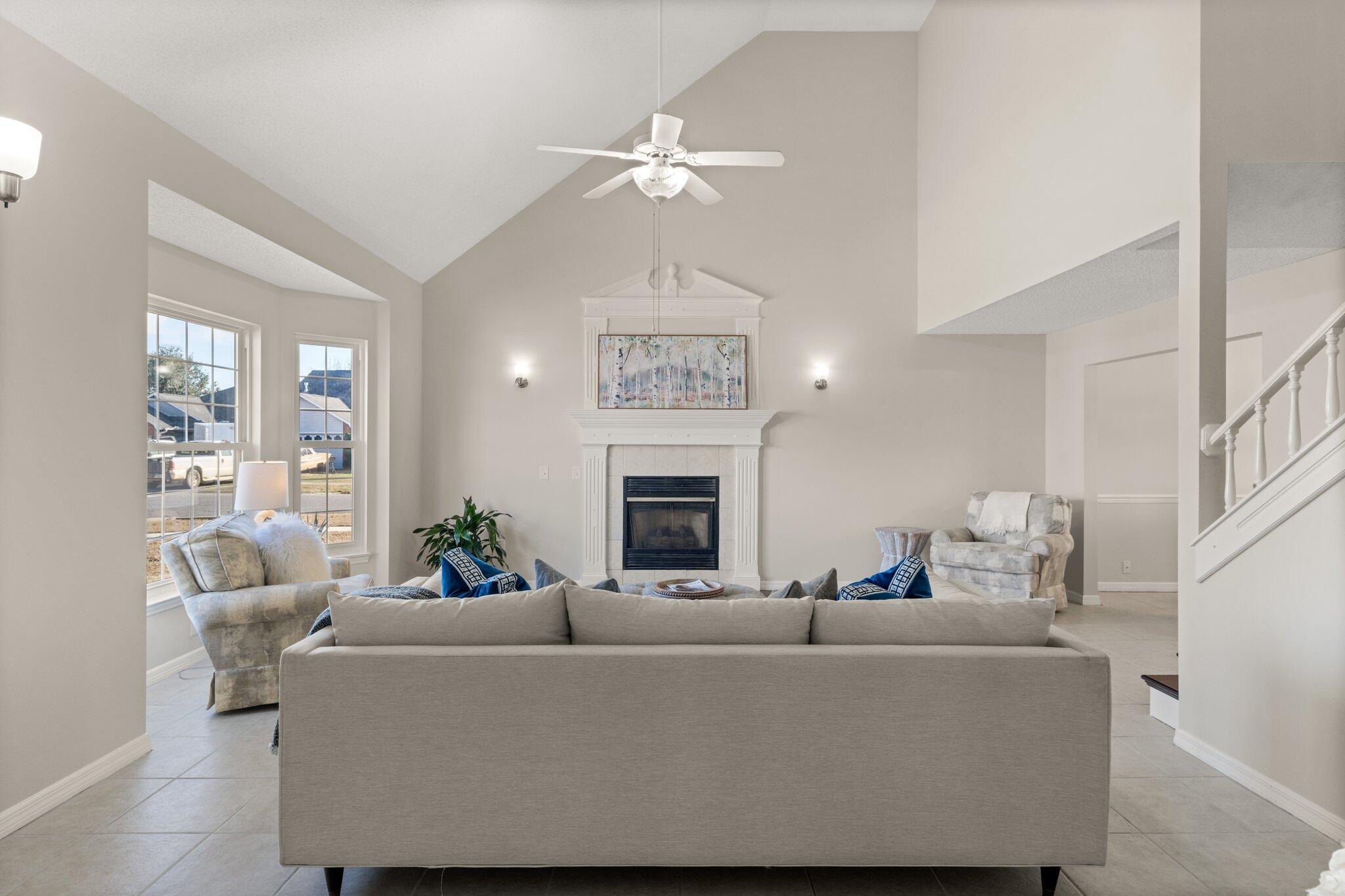 4001 Leeann Circle