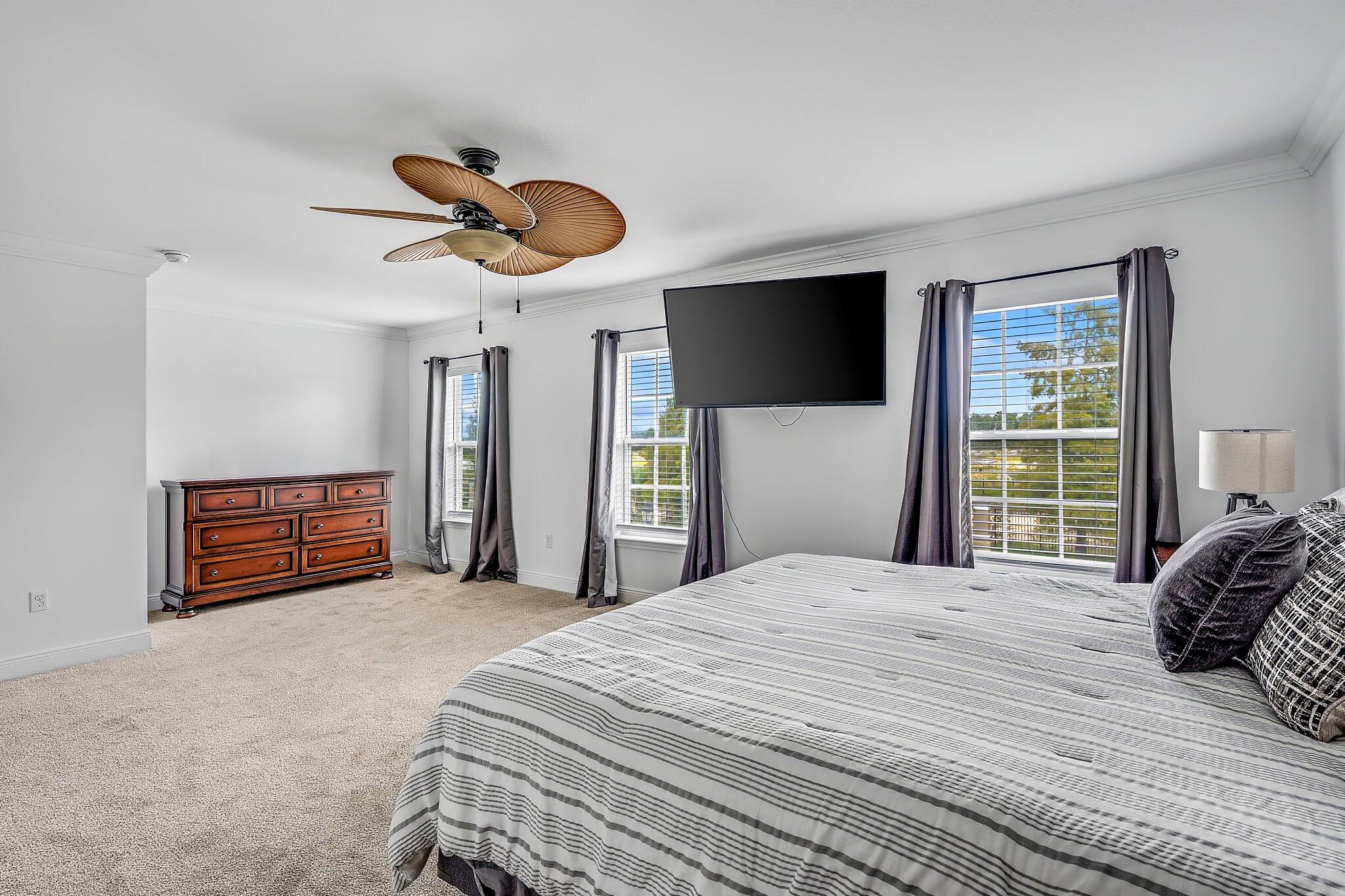 4737 Bigleaf Lane