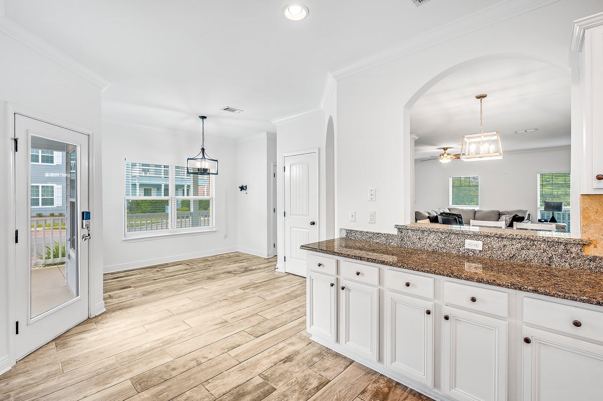 4737 Bigleaf Lane