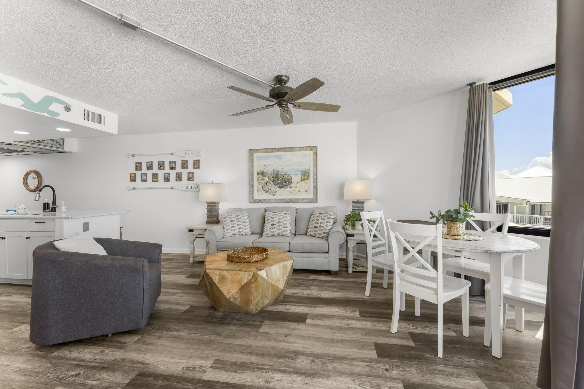 9850 S Thomas Drive, UNIT 404E