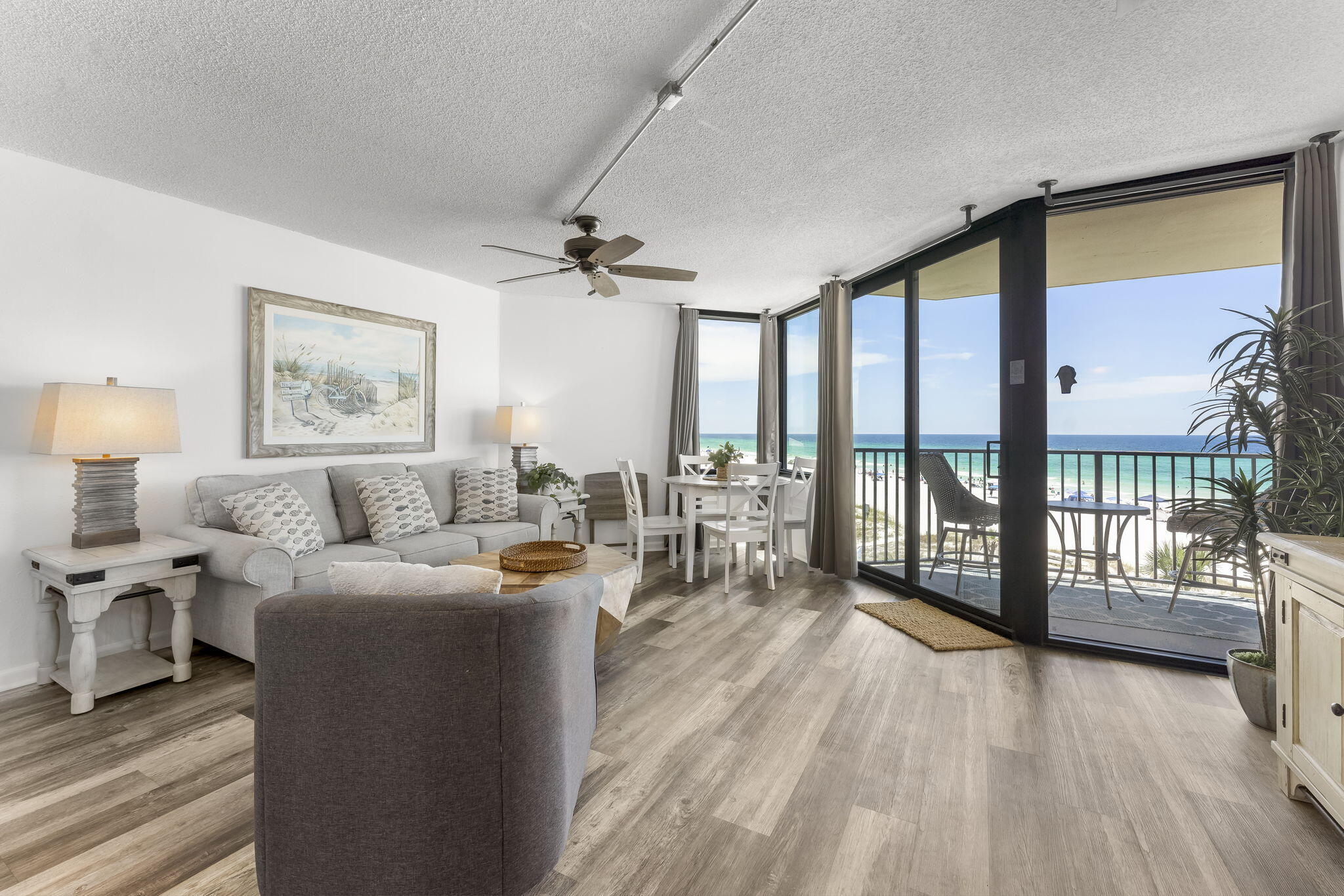 9850 S Thomas Drive, UNIT 404E