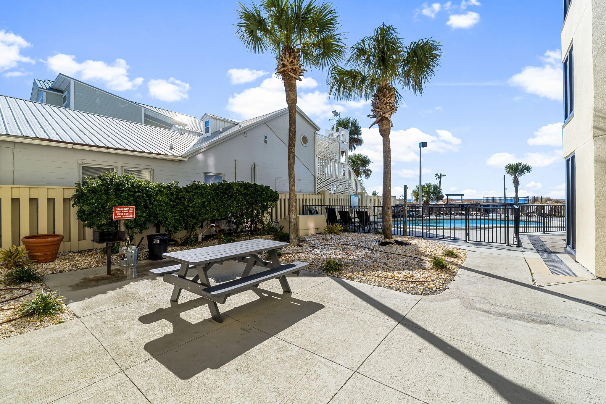 9850 S Thomas Drive, UNIT 404E