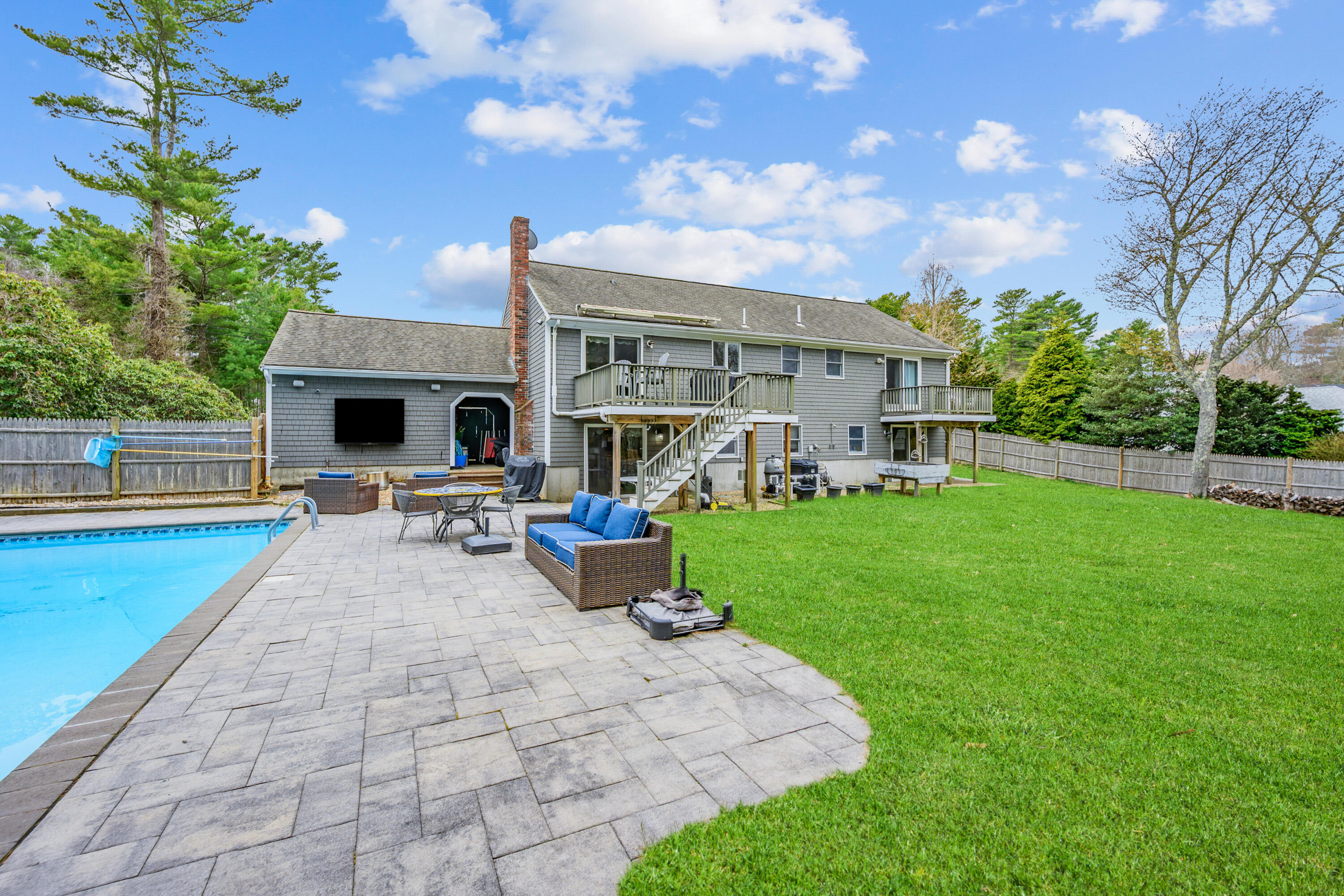 153 Hickory Hill Circle