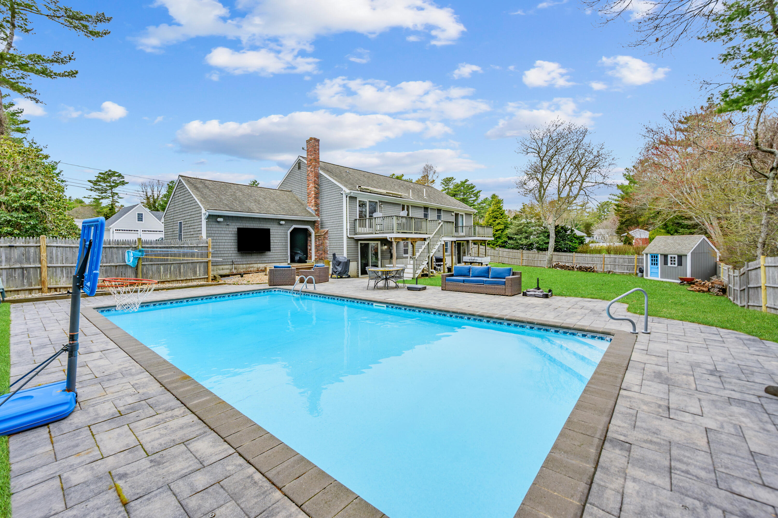 153 Hickory Hill Circle