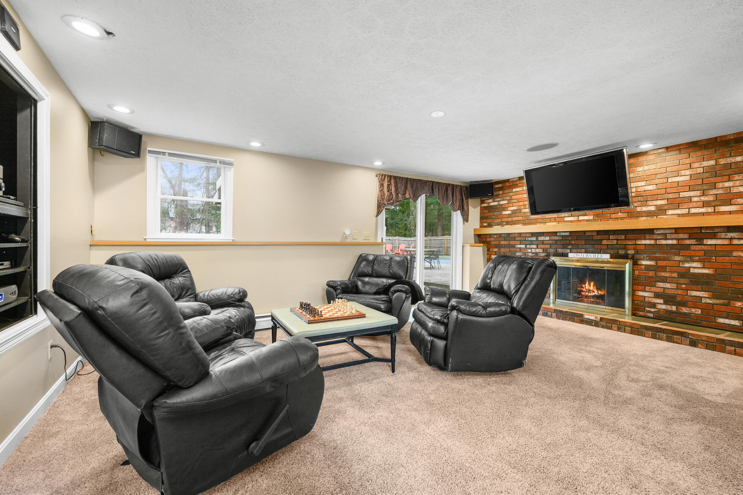 153 Hickory Hill Circle