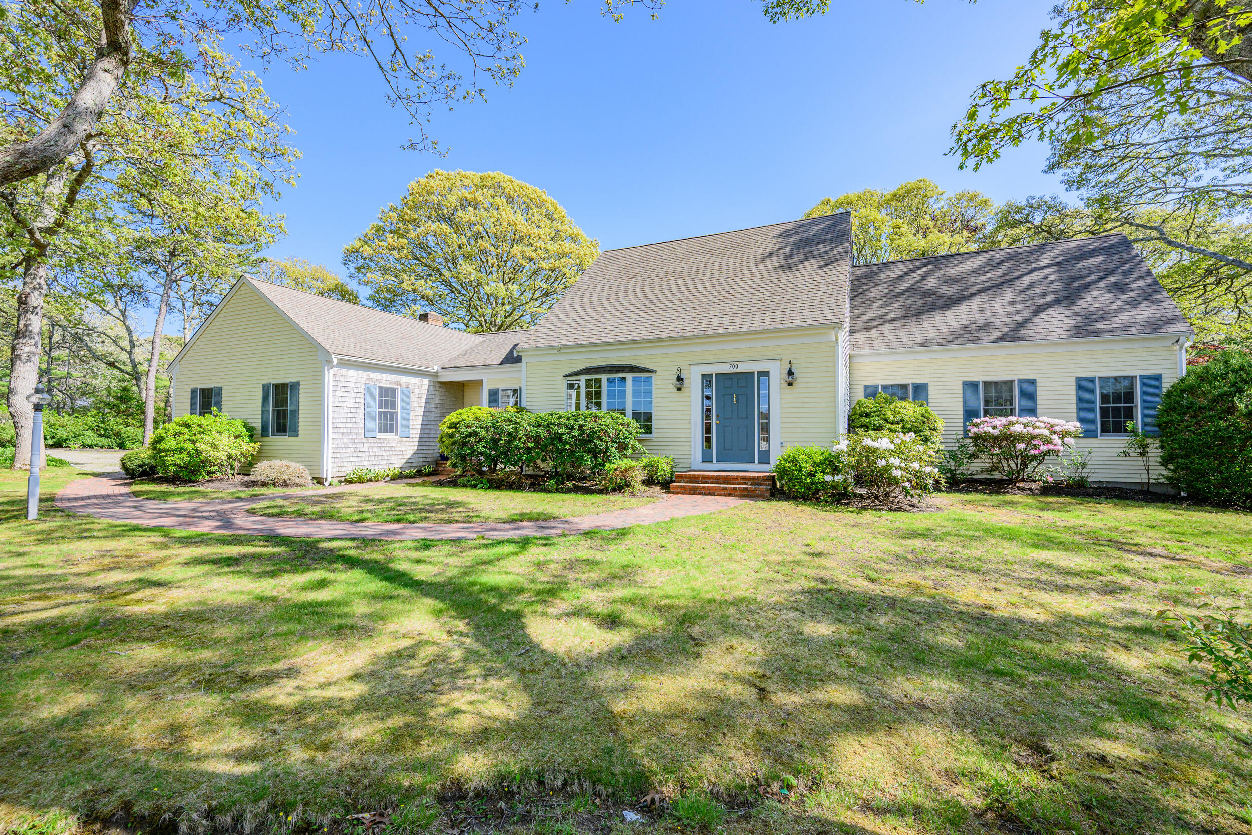 700 Riverview Drive