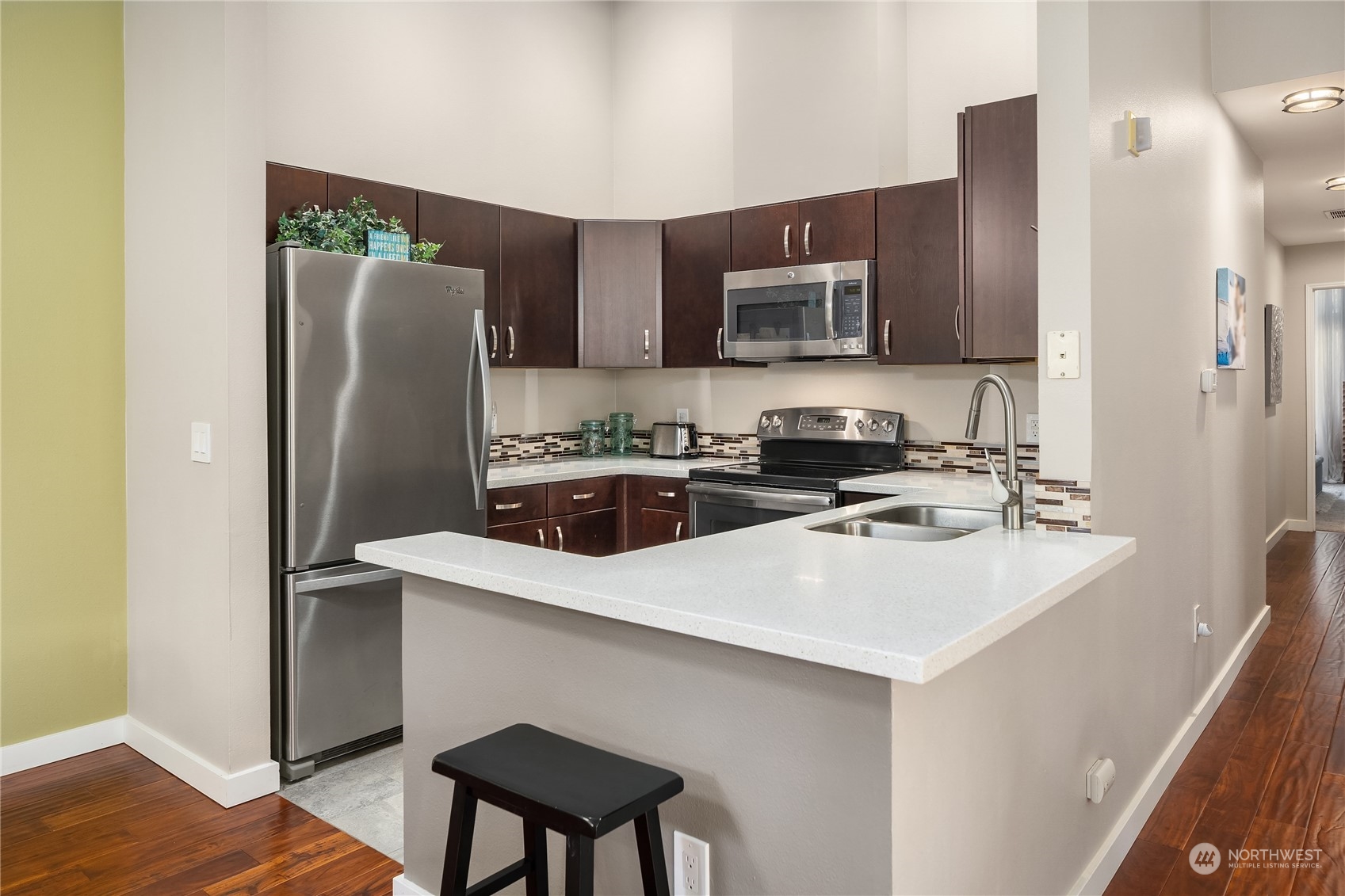 2120 NW Pacific Elm Drive Unit: 2120