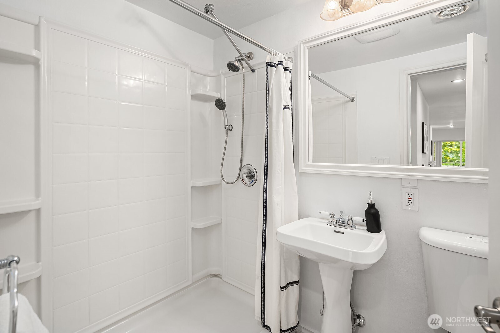 12439 NE Totem Lake Way Unit: 106