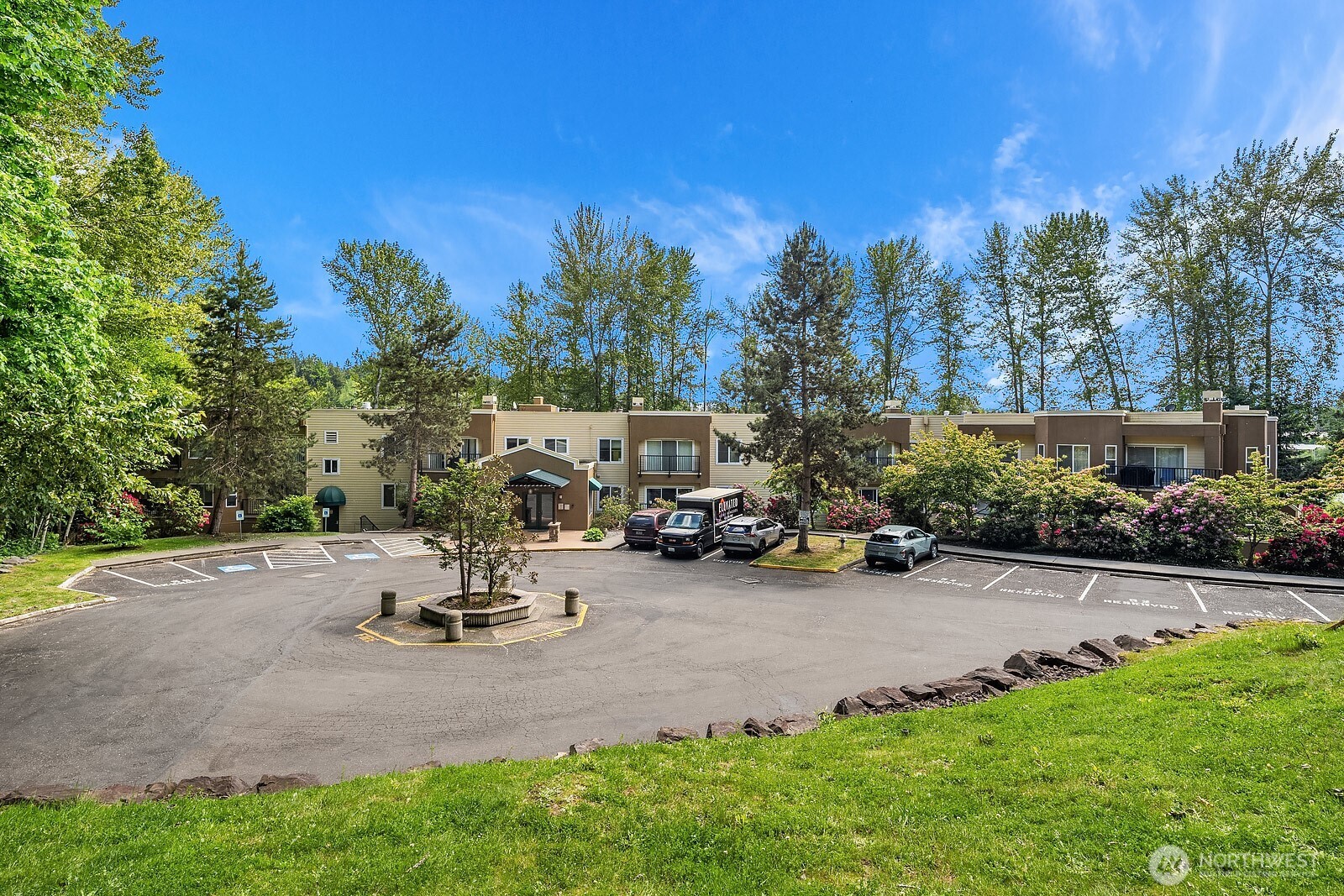 12439 NE Totem Lake Way Unit: 106