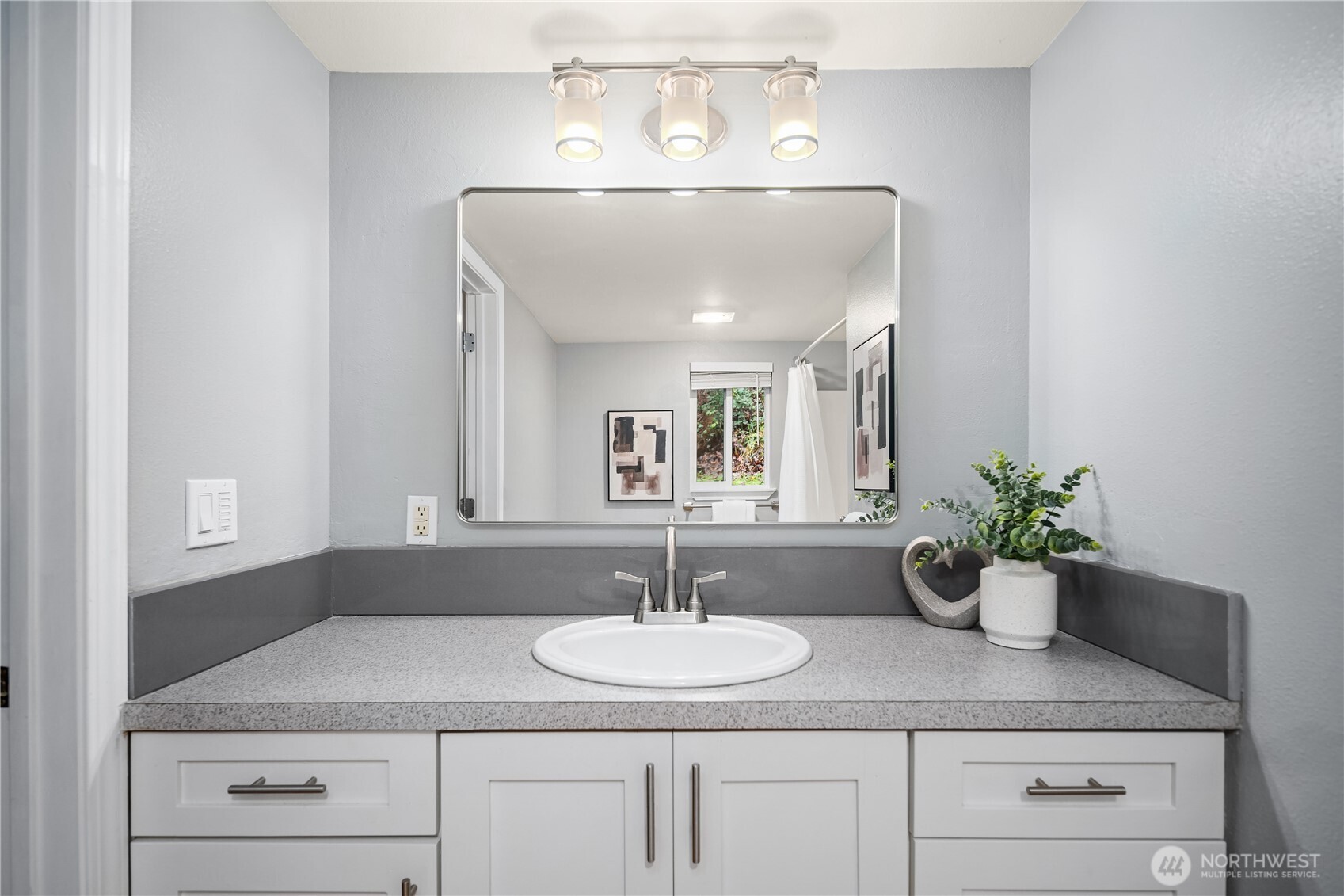 595 Newport Way NW Unit: A2