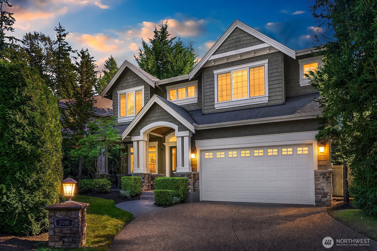 2098 211th Place SE