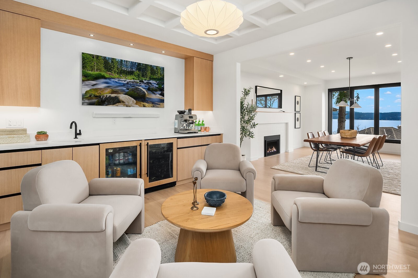 1540 204th Avenue NE