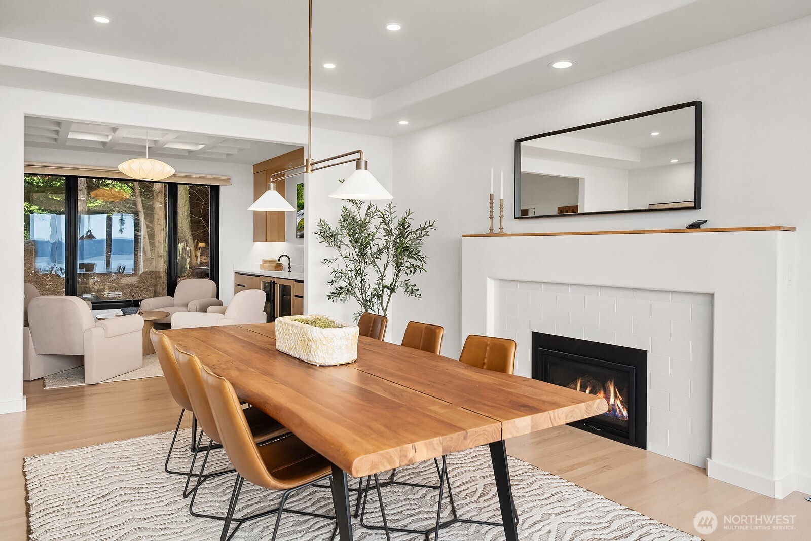 1540 204th Avenue NE