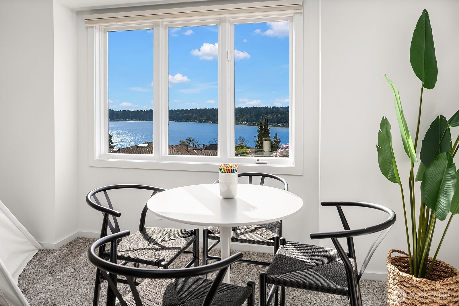 1540 204th Avenue NE