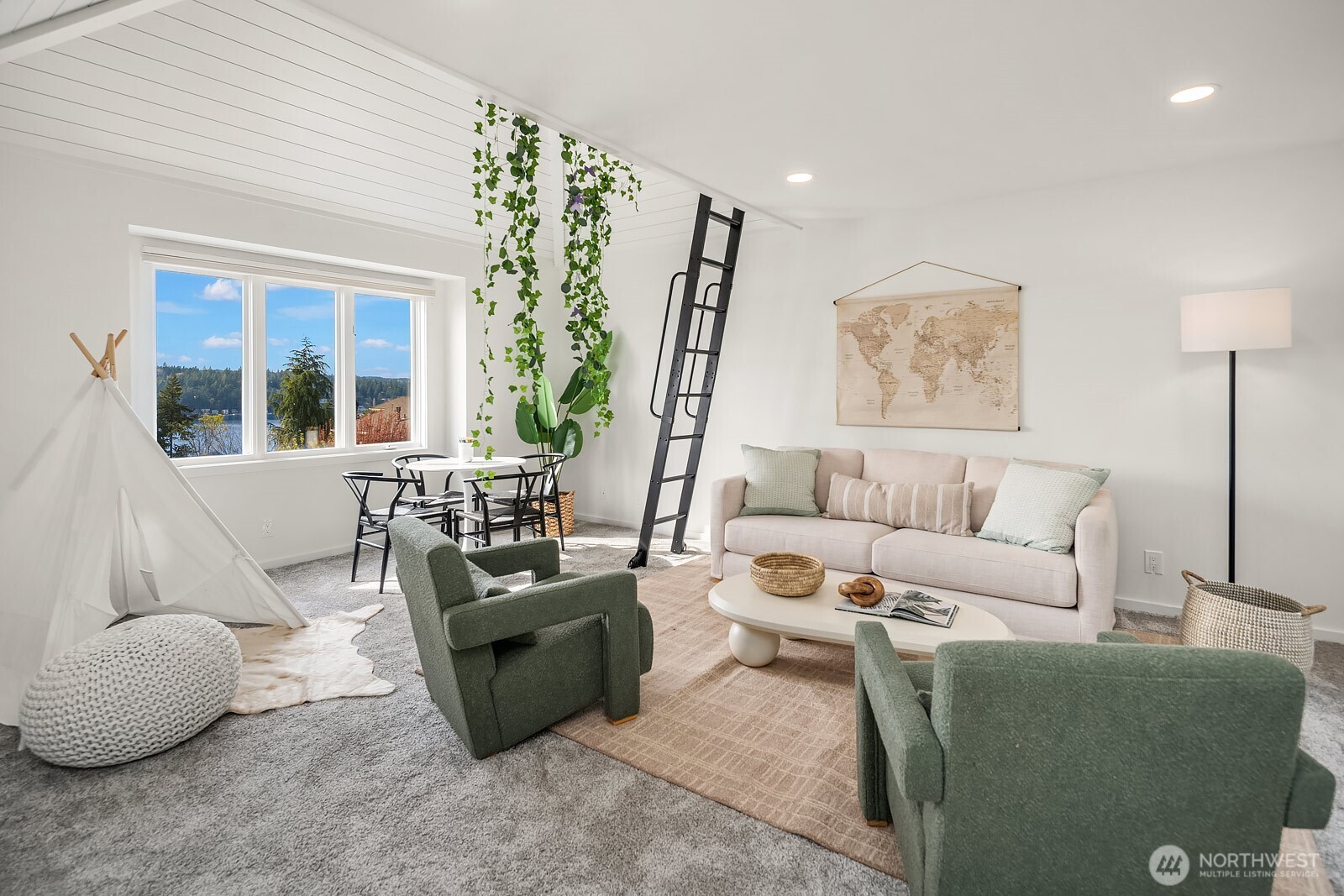 1540 204th Avenue NE