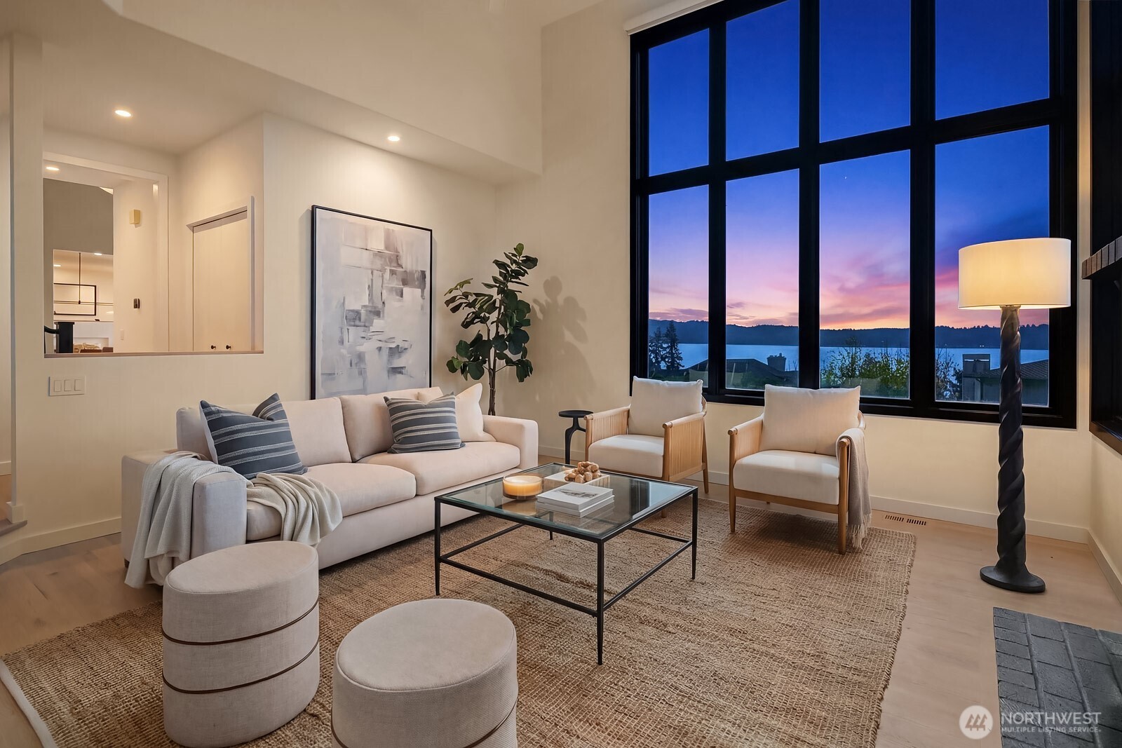 1540 204th Avenue NE