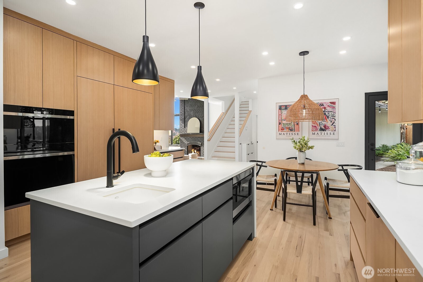 1540 204th Avenue NE