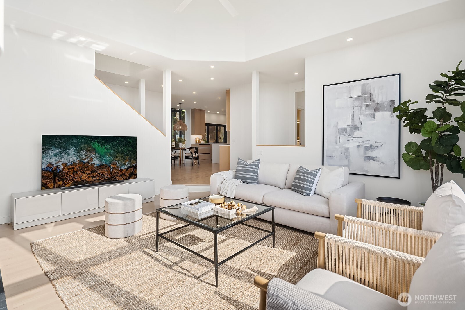 1540 204th Avenue NE