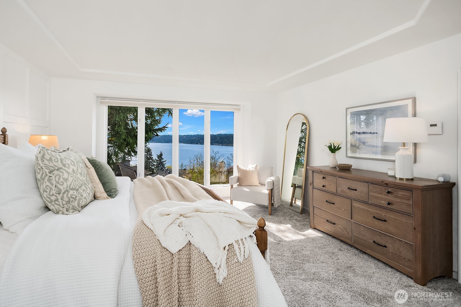 1540 204th Avenue NE