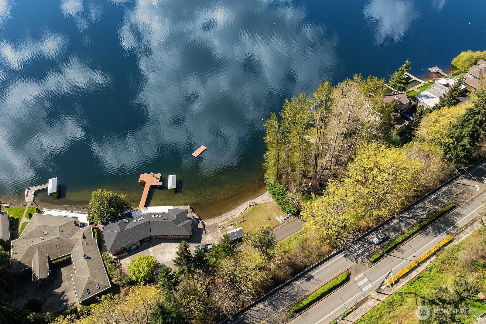 1650 204th Avenue NE