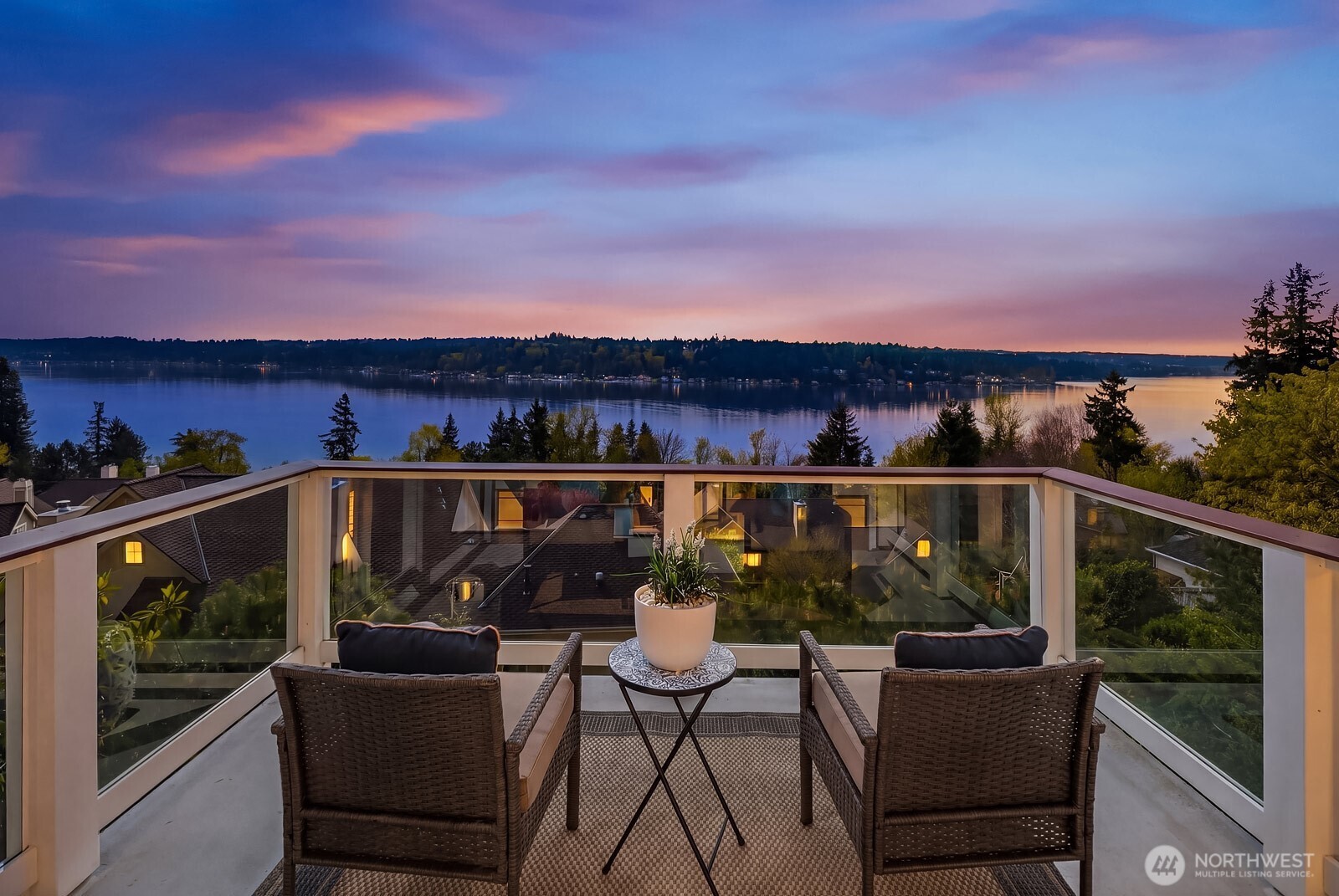 1650 204th Avenue NE