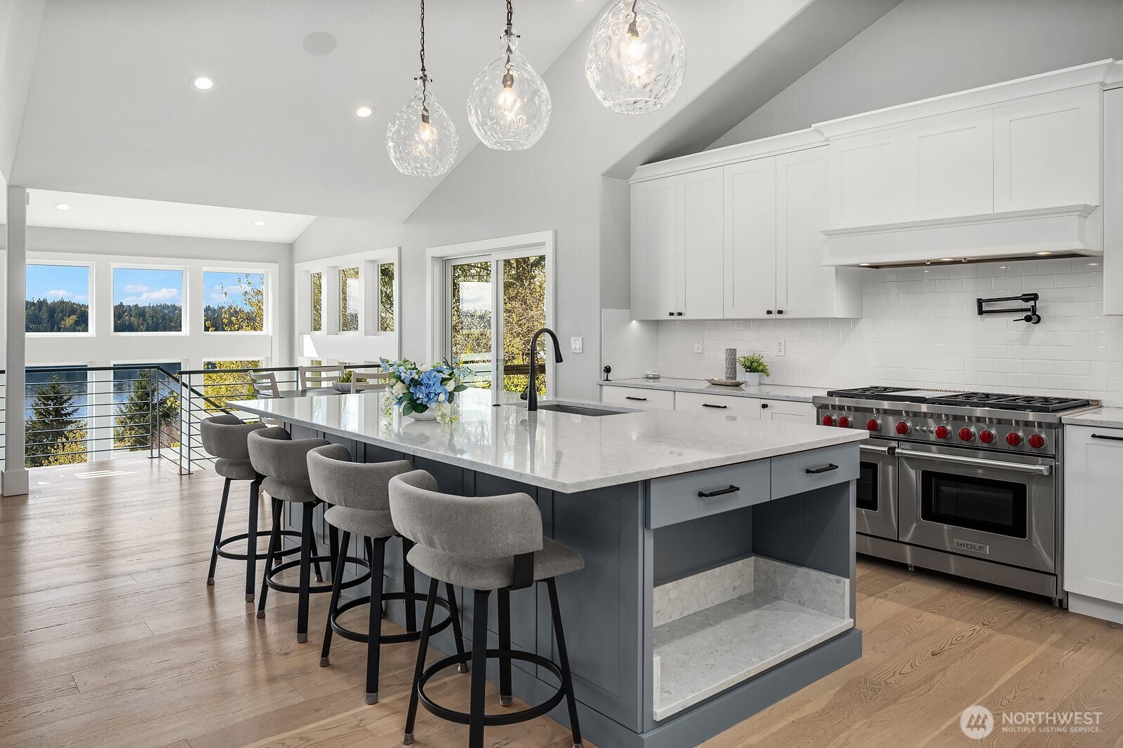 1650 204th Avenue NE