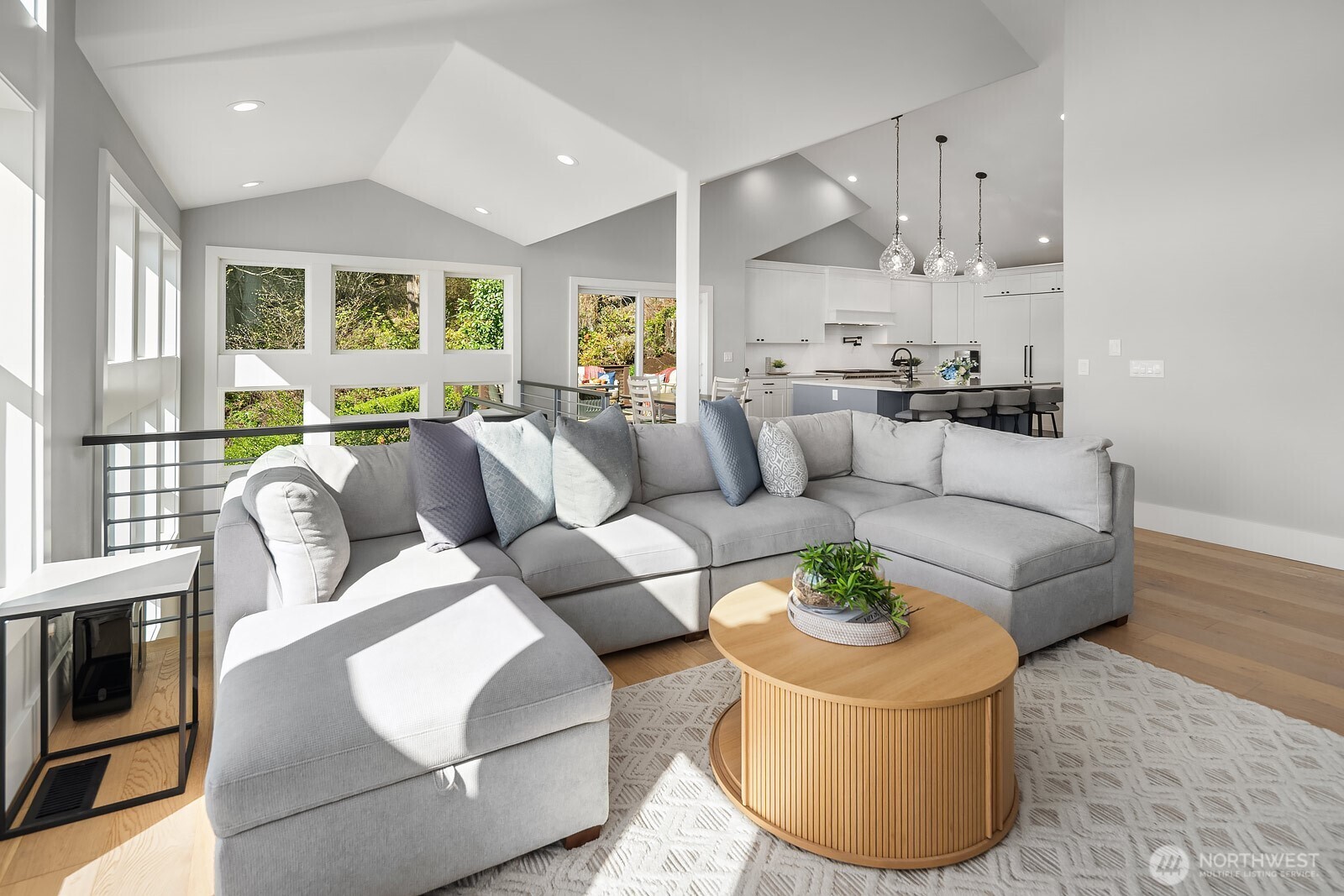 1650 204th Avenue NE