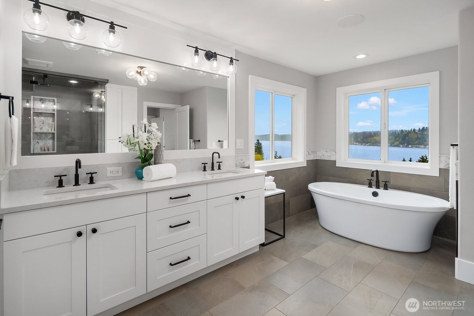 1650 204th Avenue NE