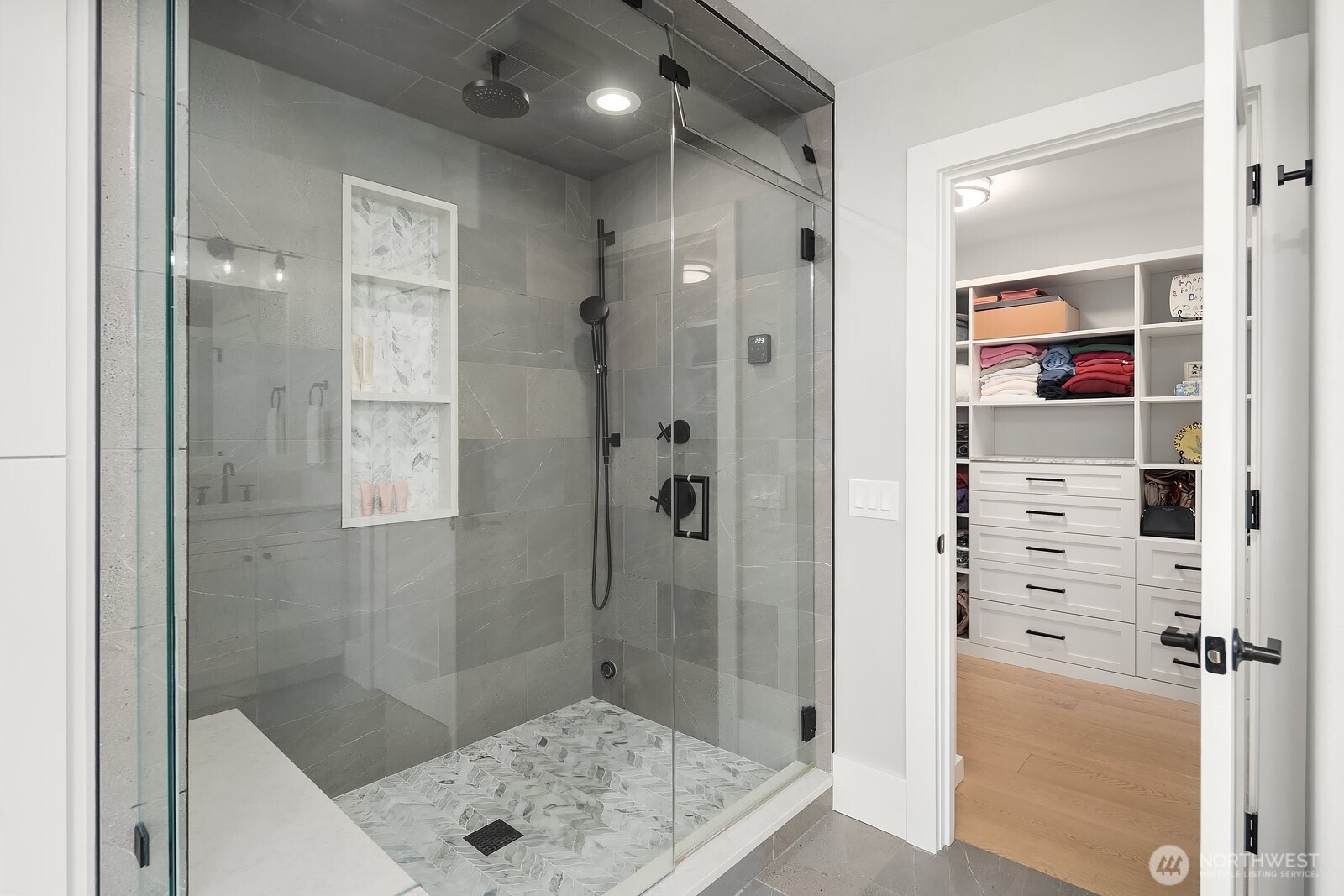 1650 204th Avenue NE