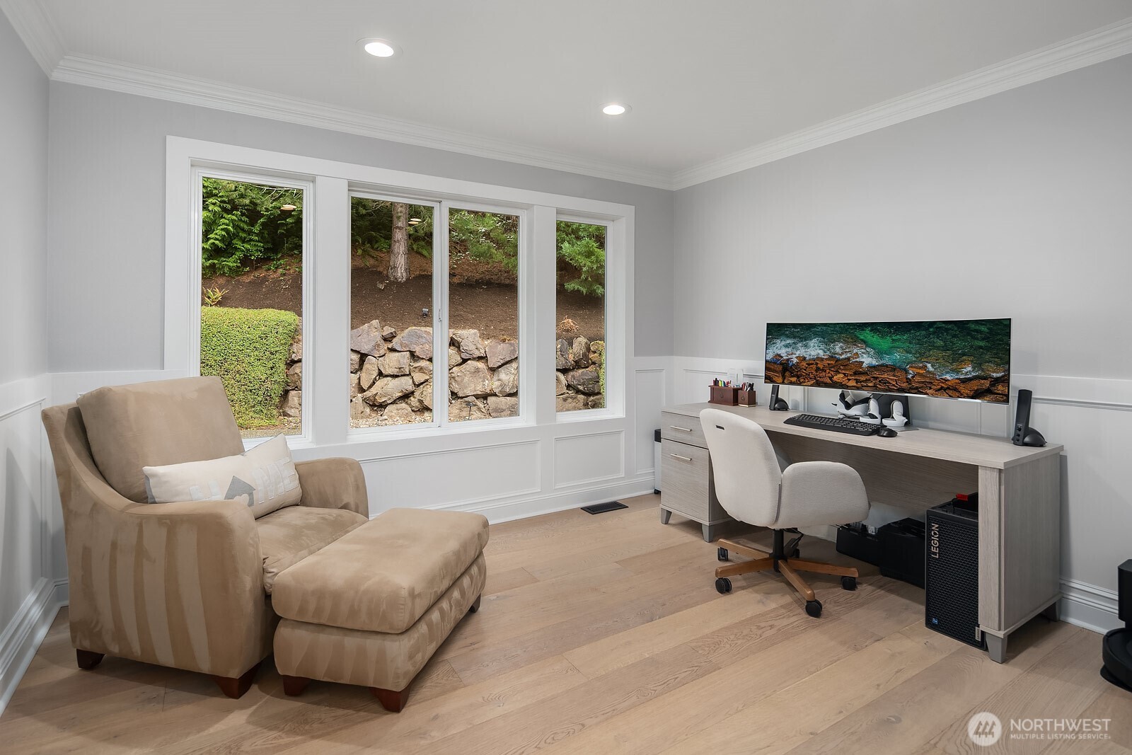 1650 204th Avenue NE