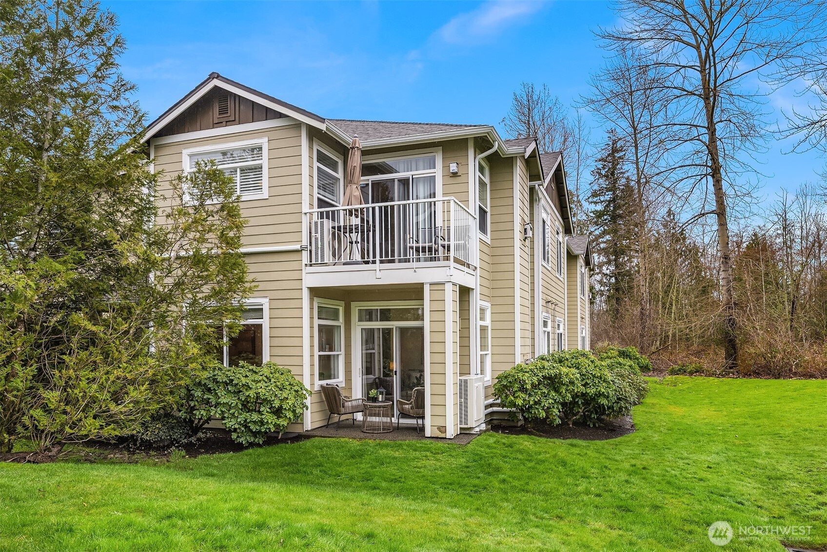 566 241st Lane SE