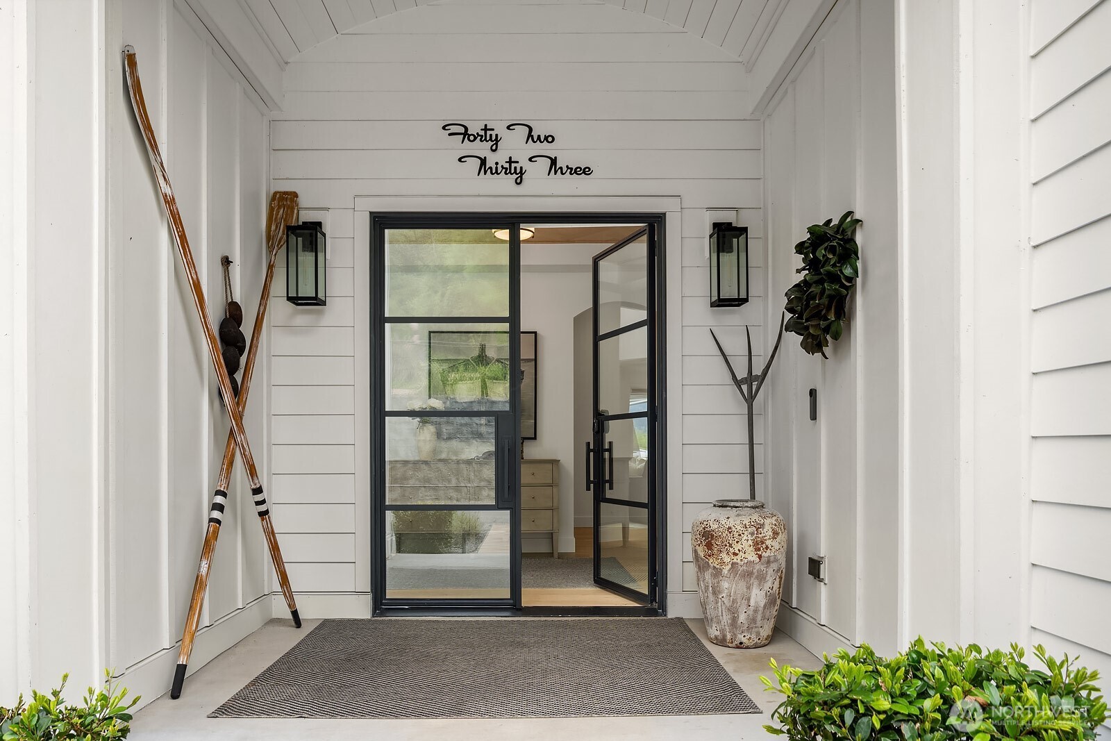 4233 E Lake Sammamish Shore Lane SE