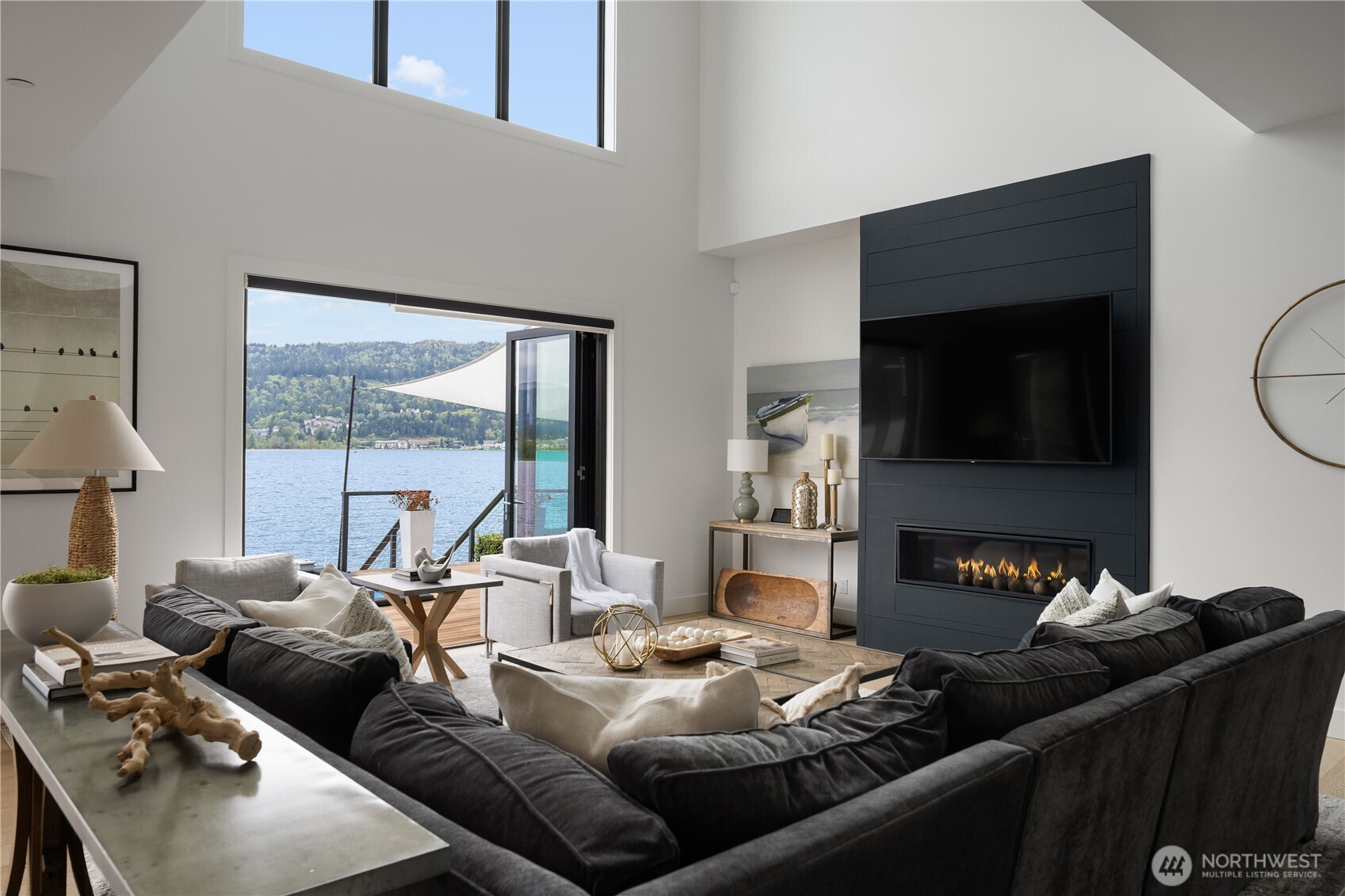 4233 E Lake Sammamish Shore Lane SE